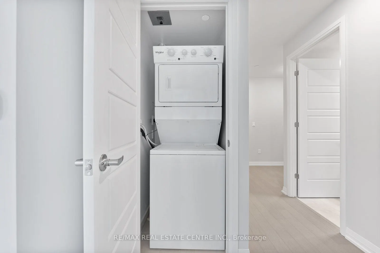 1415 Dundas Street, #204