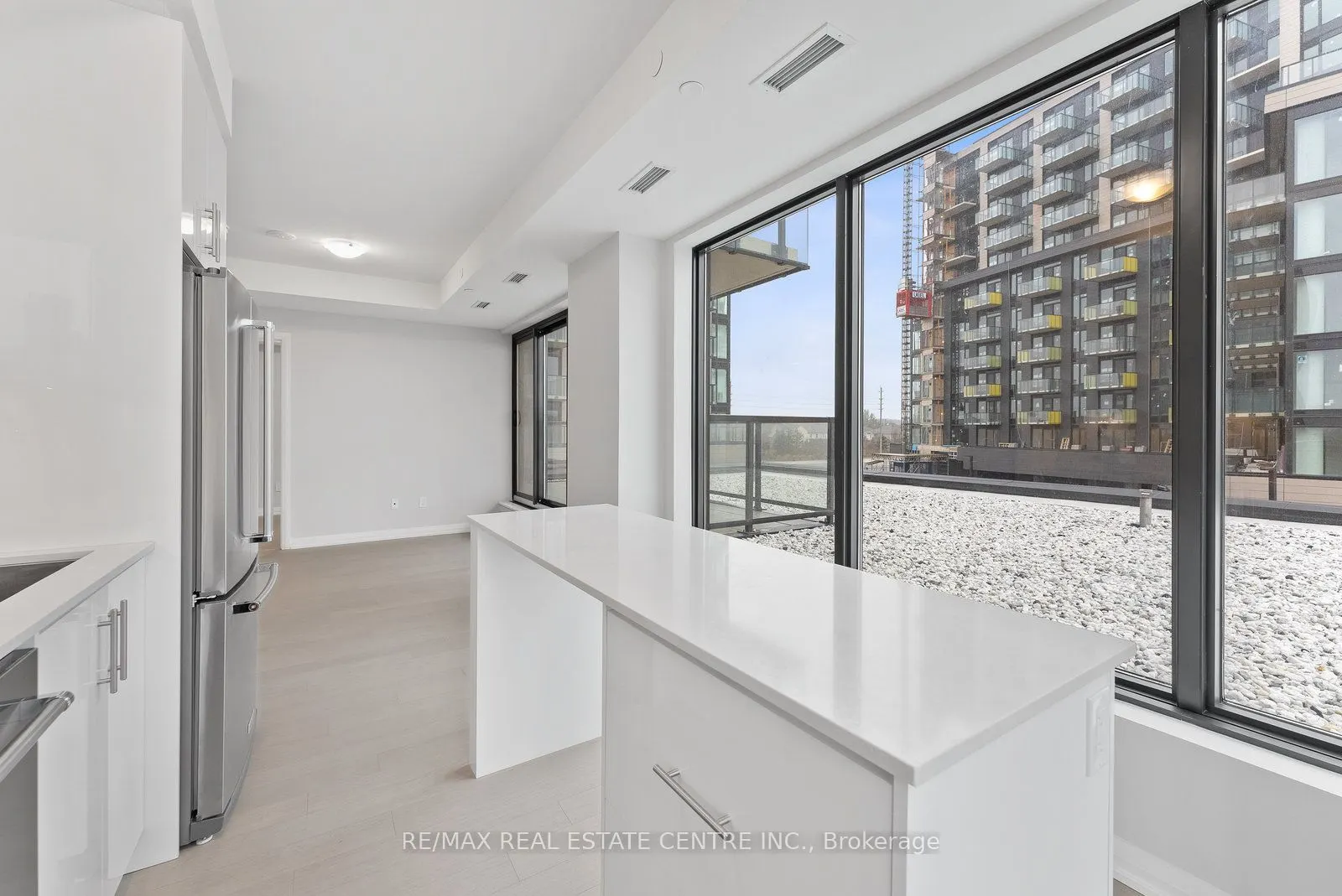 1415 Dundas Street, #204