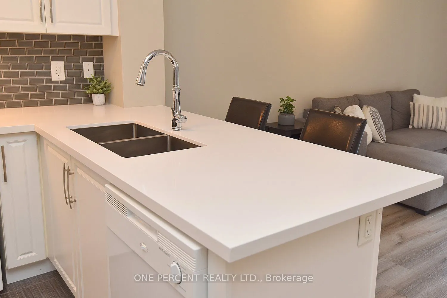 5317 Upper Middle Road, #231