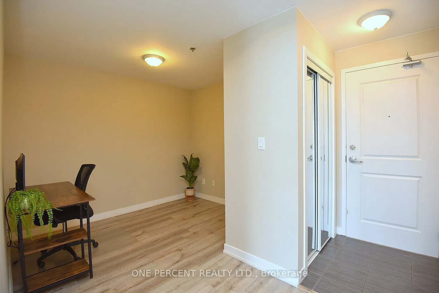 5317 Upper Middle Road, #231