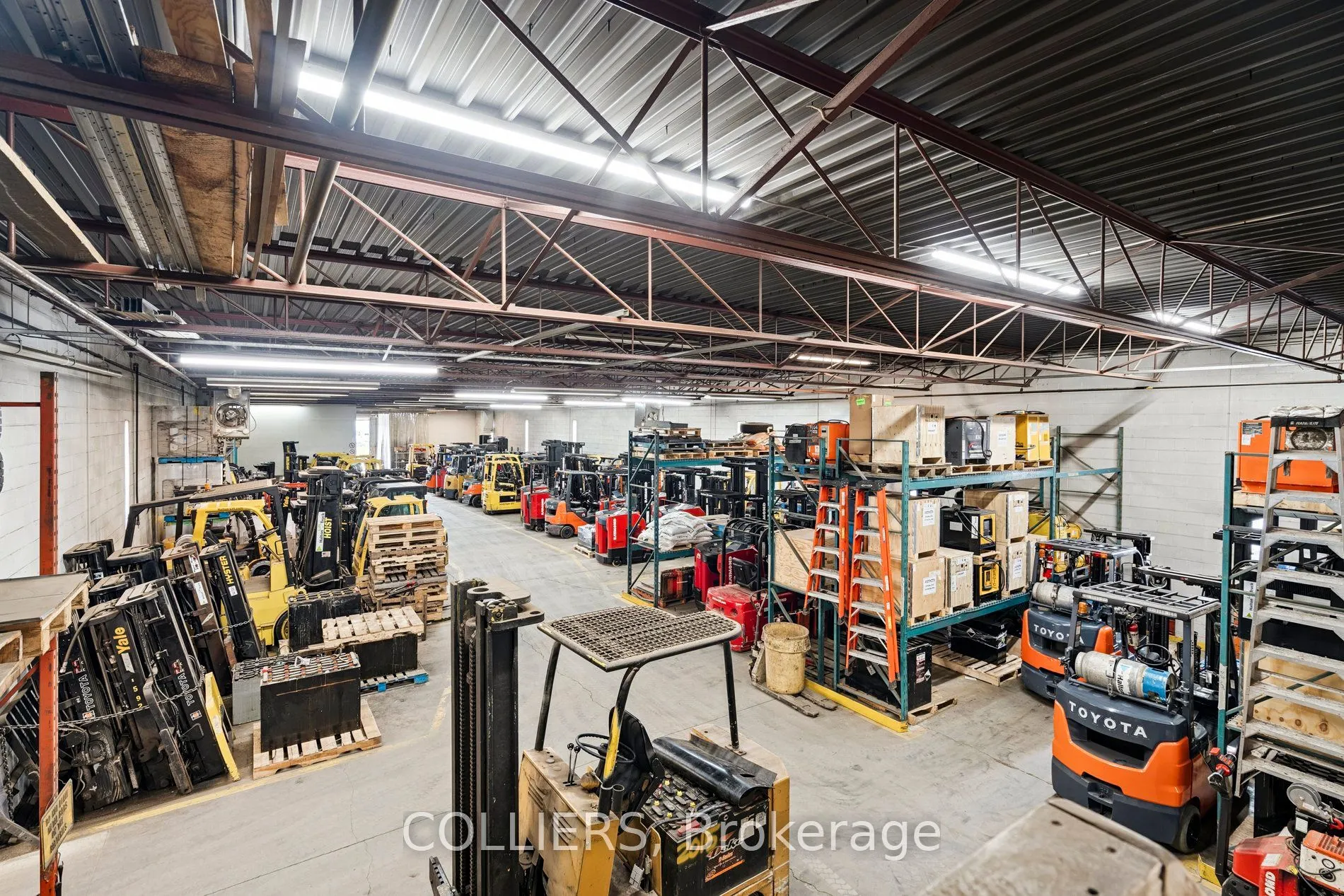 1054 South Service Road