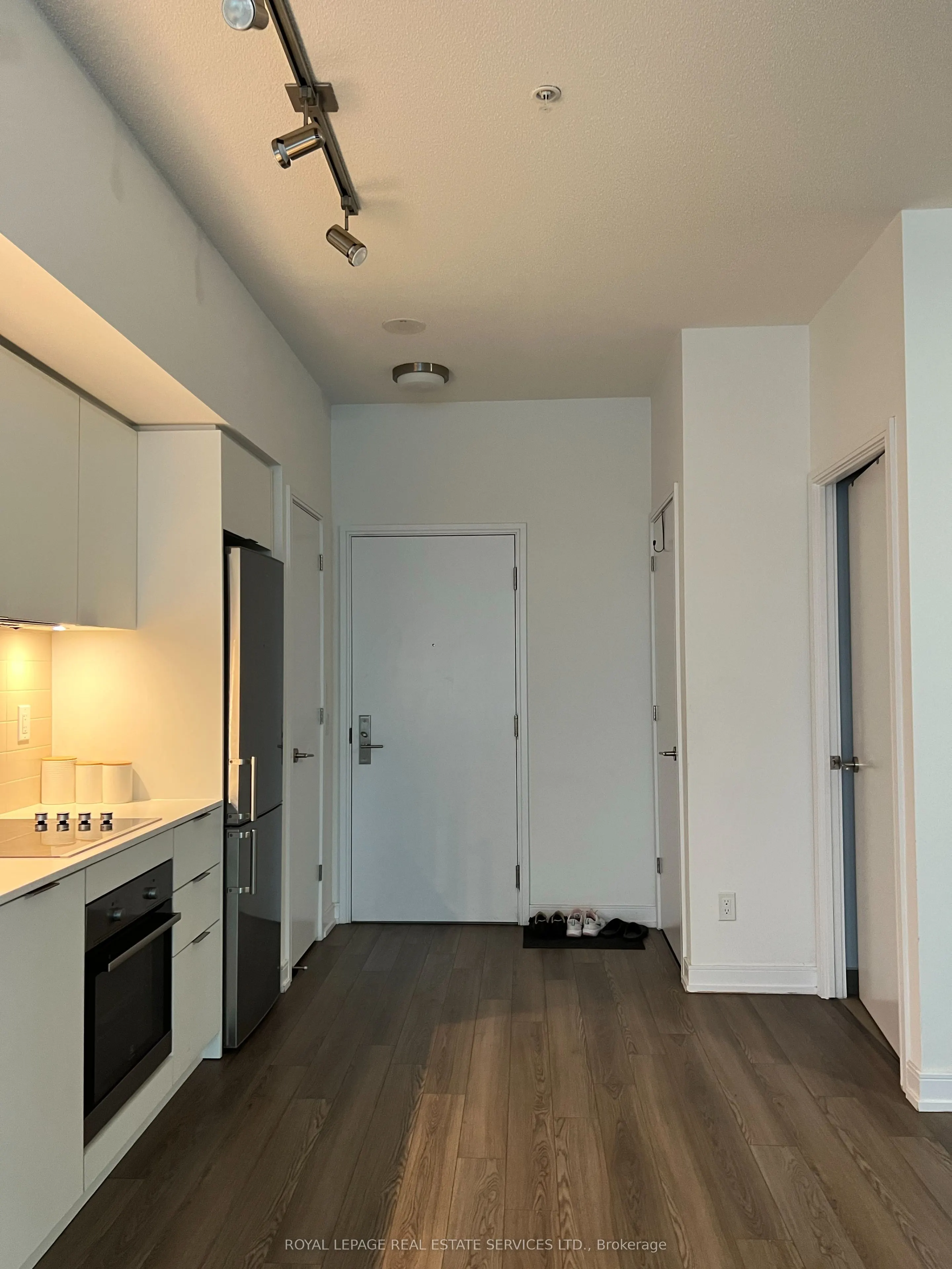 20 Thomas Riley Road, #401