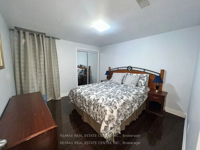 40 Victoriaville Road, #Lower