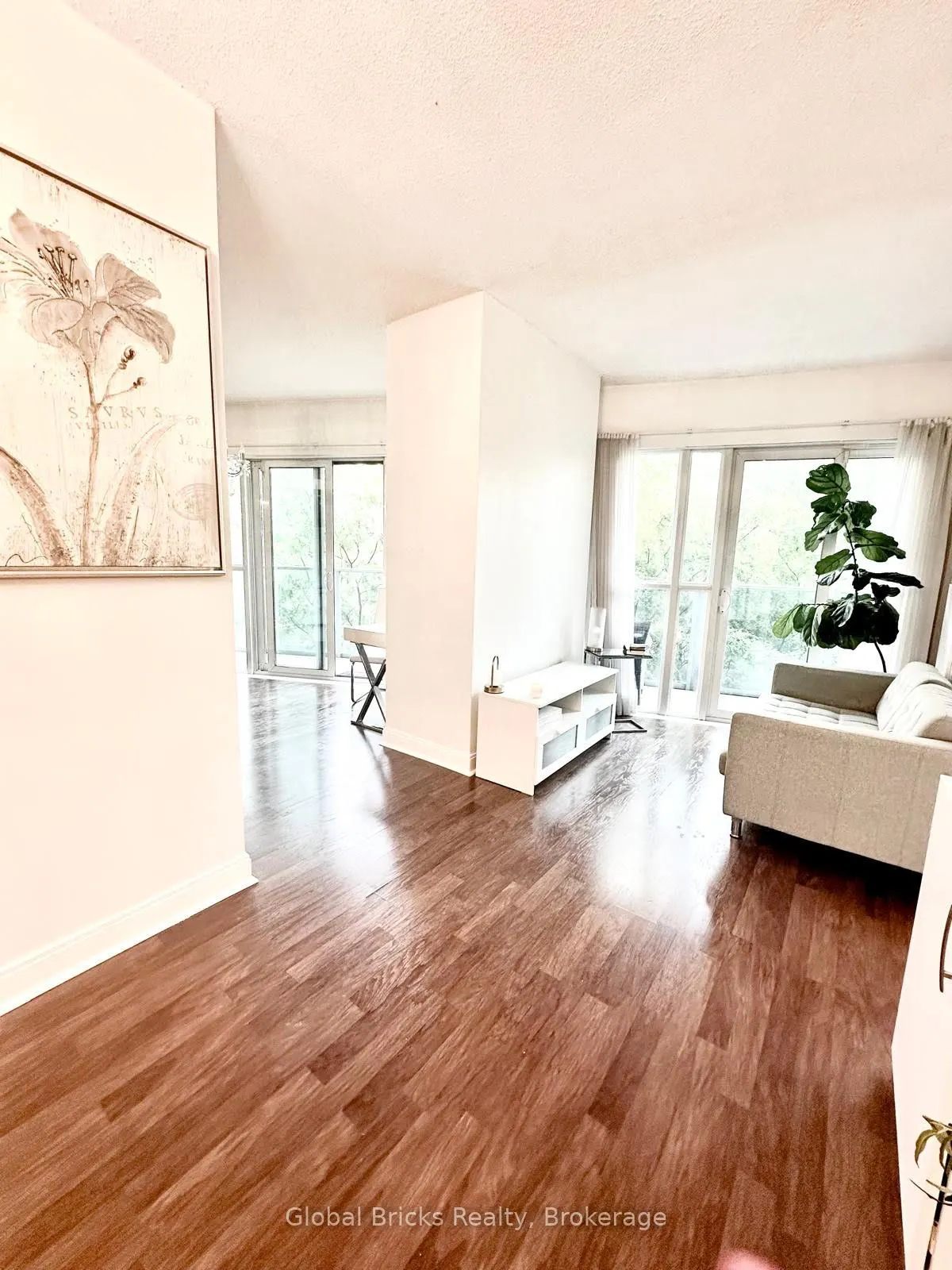 60 Absolute Avenue, #308