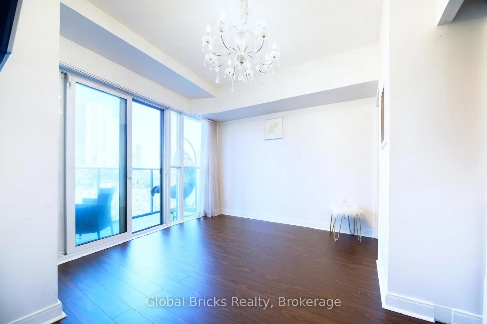 60 Absolute Avenue, #308