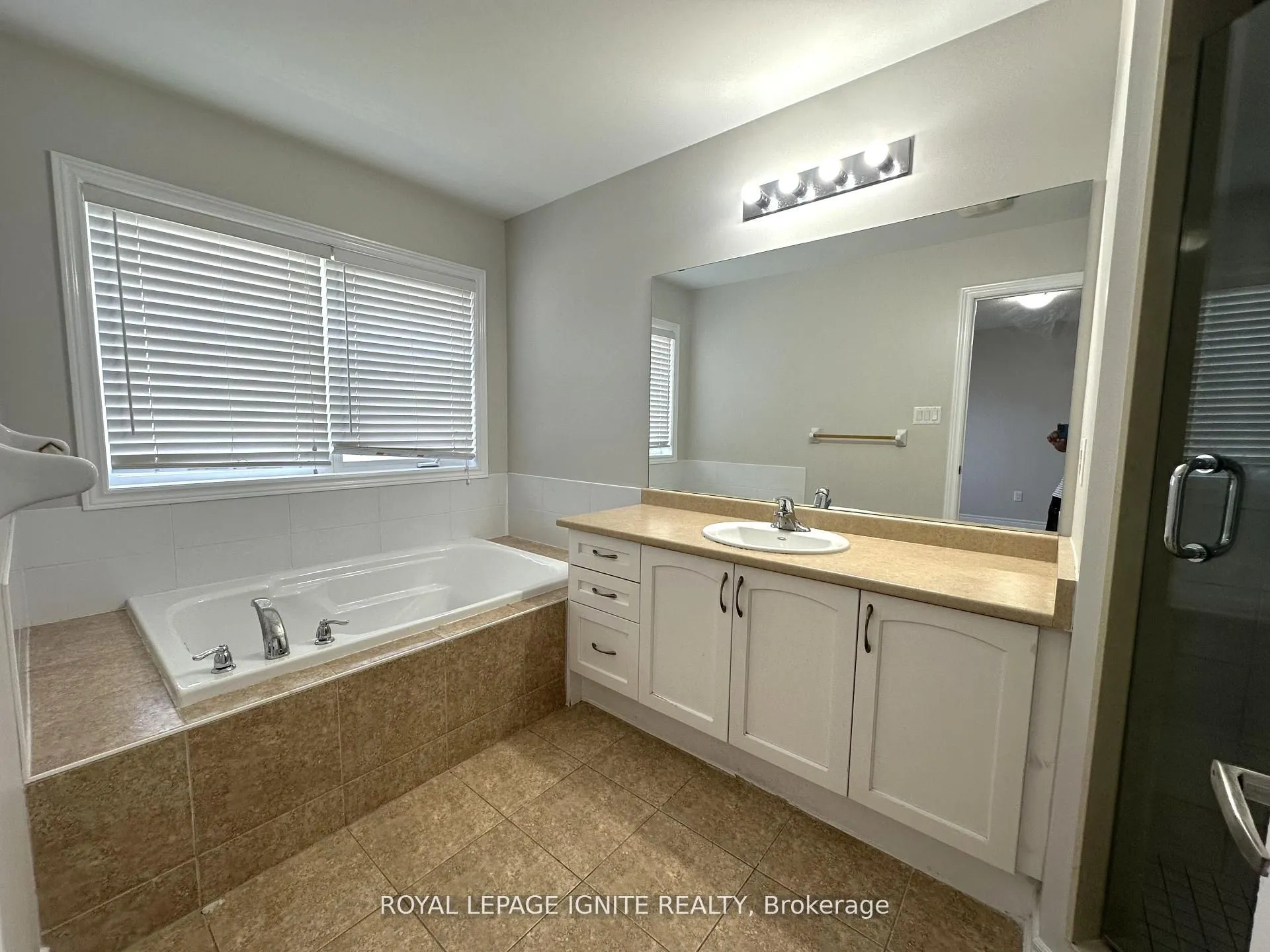 3 Coastline Drive