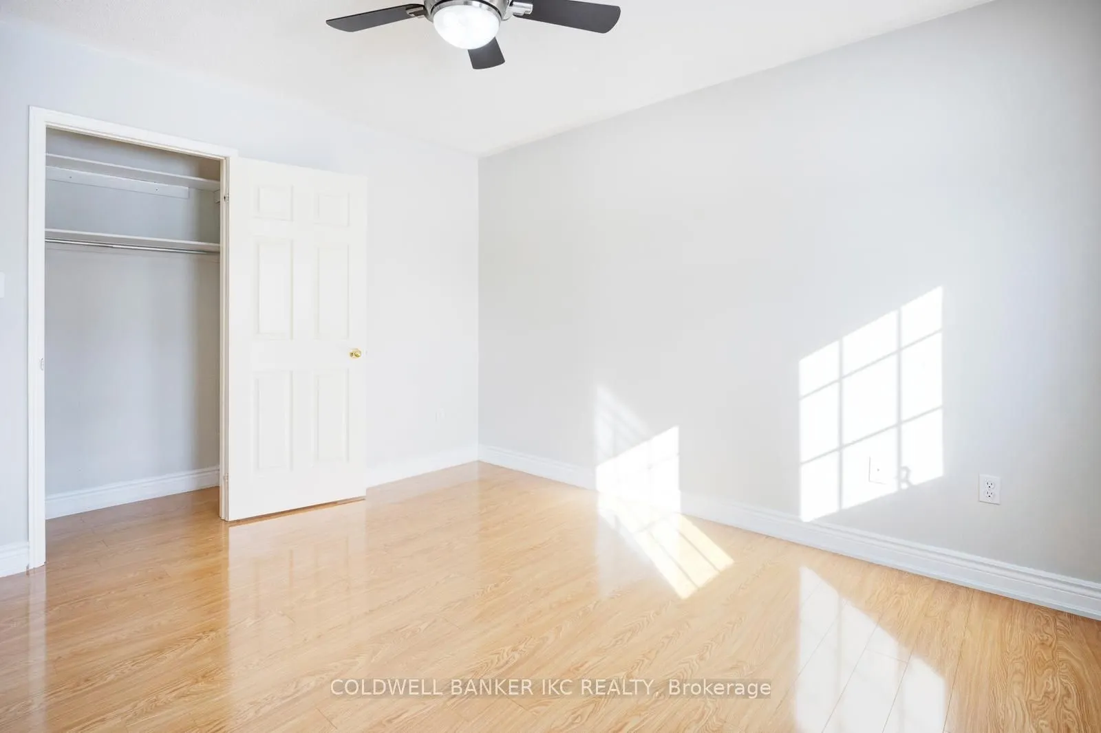 25 Hollowgrove Boulevard