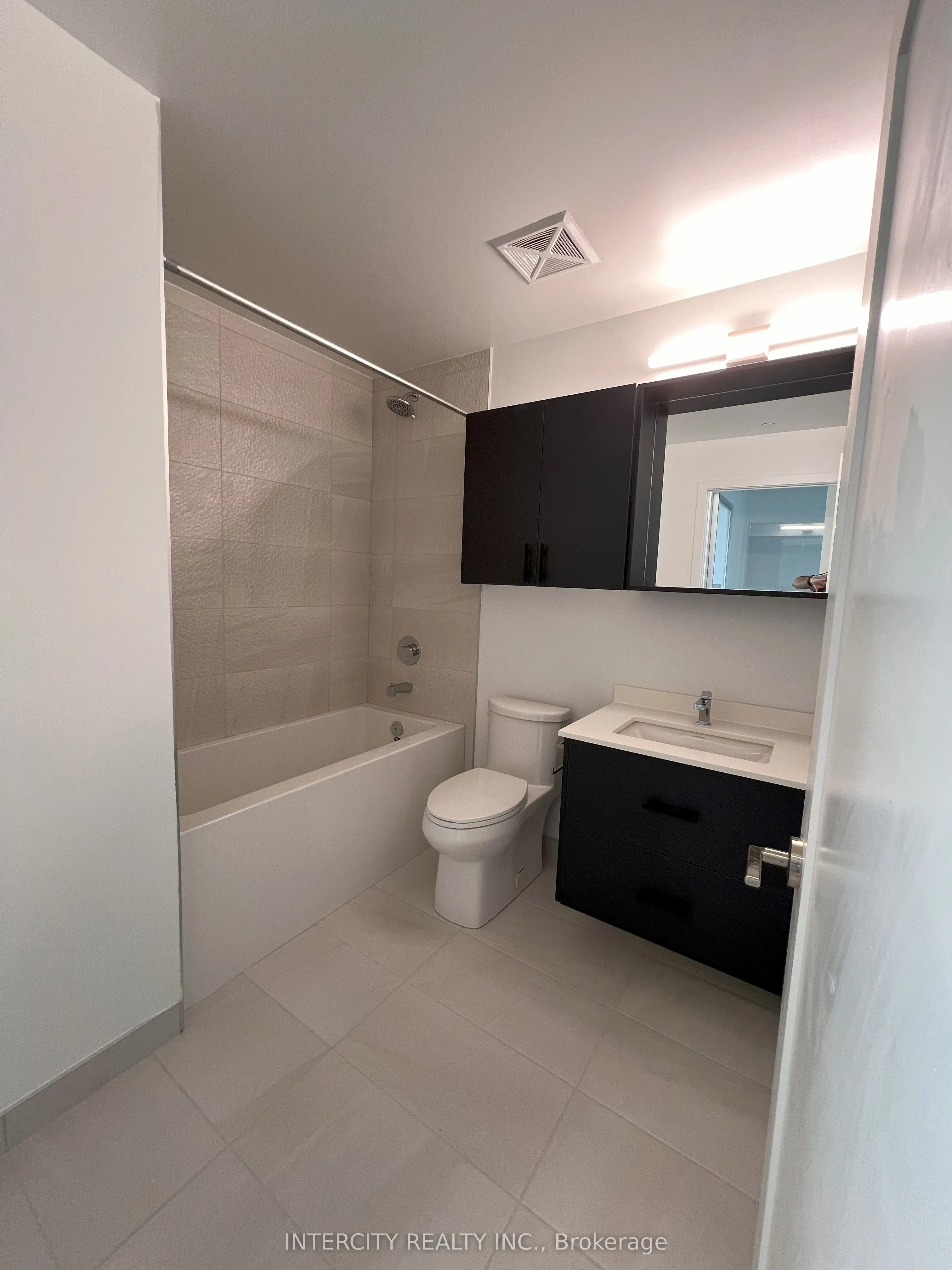 5105 Hurontario Street, #2807