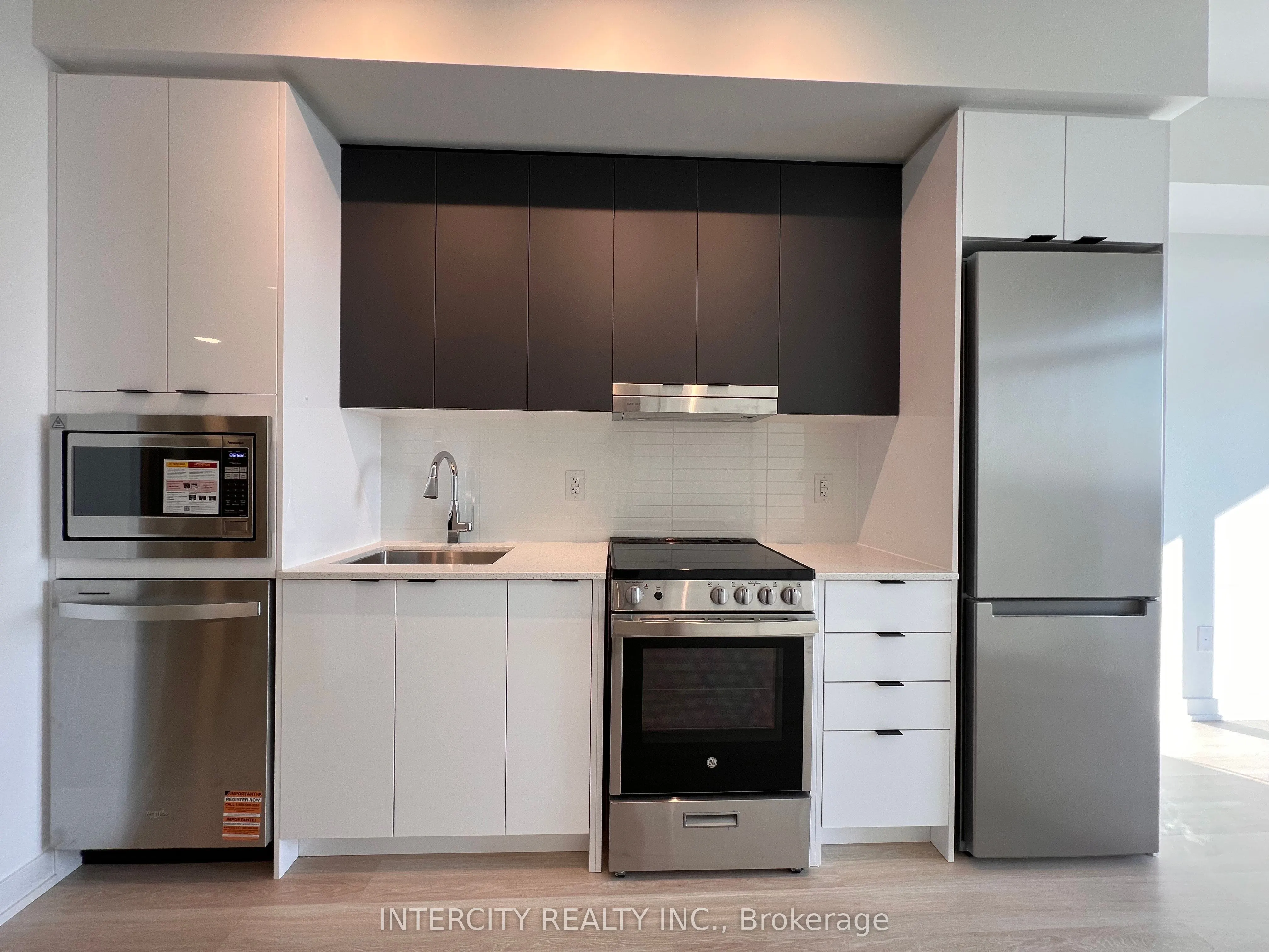5105 Hurontario Street, #2807