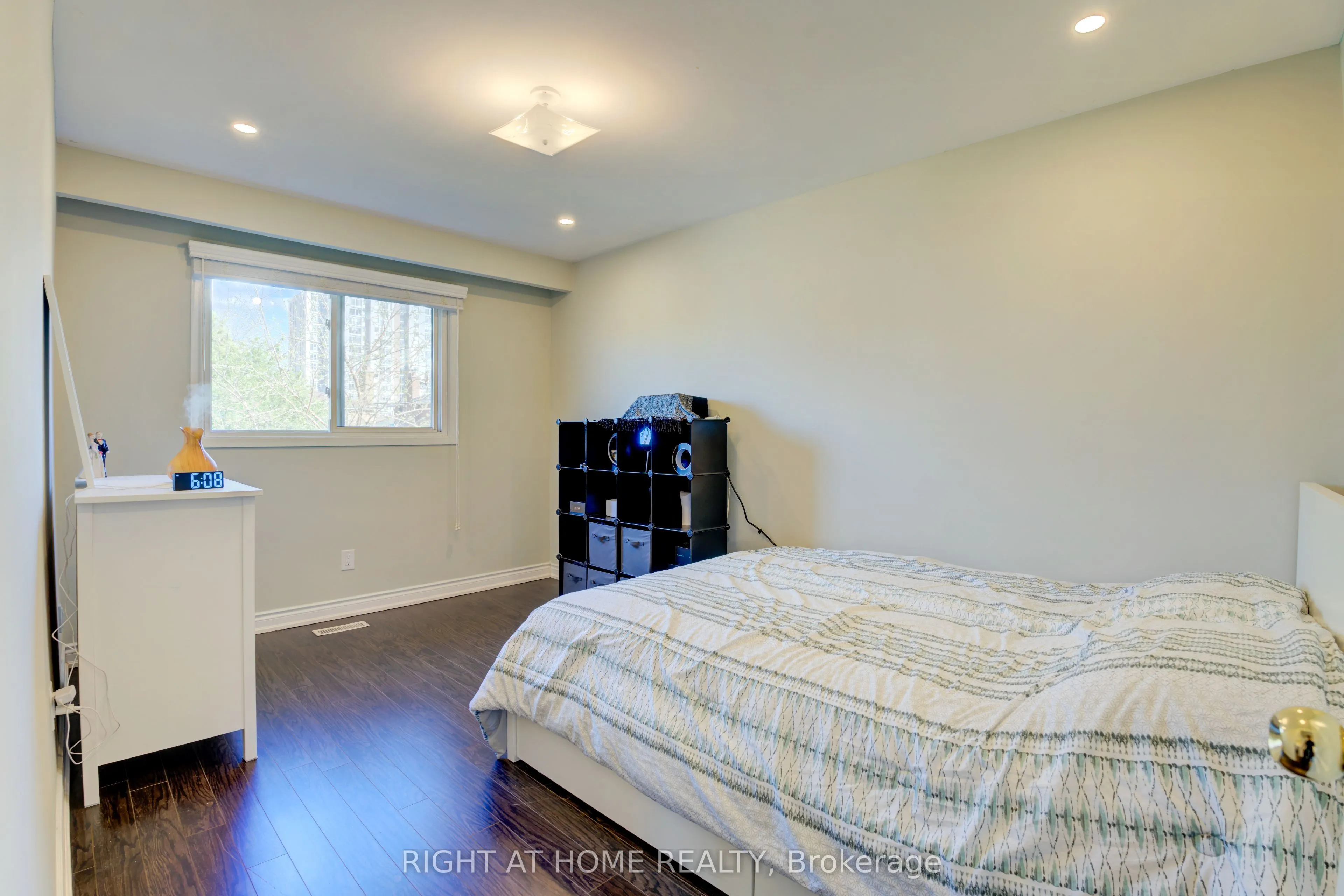 208 Meadows Boulevard