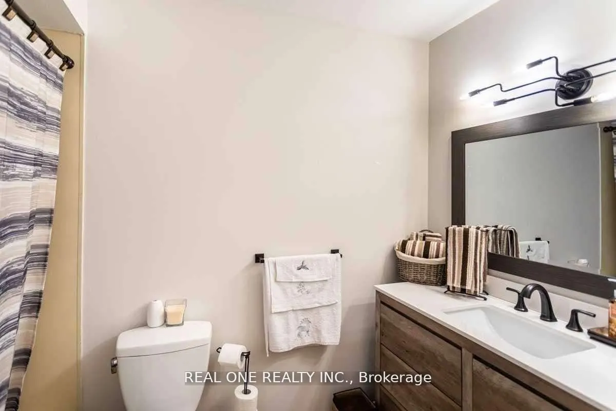 1333 Playford Road, #Upper