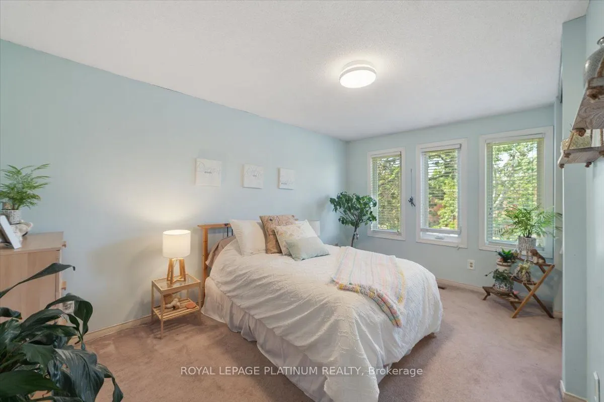 77 Lord Simcoe Drive