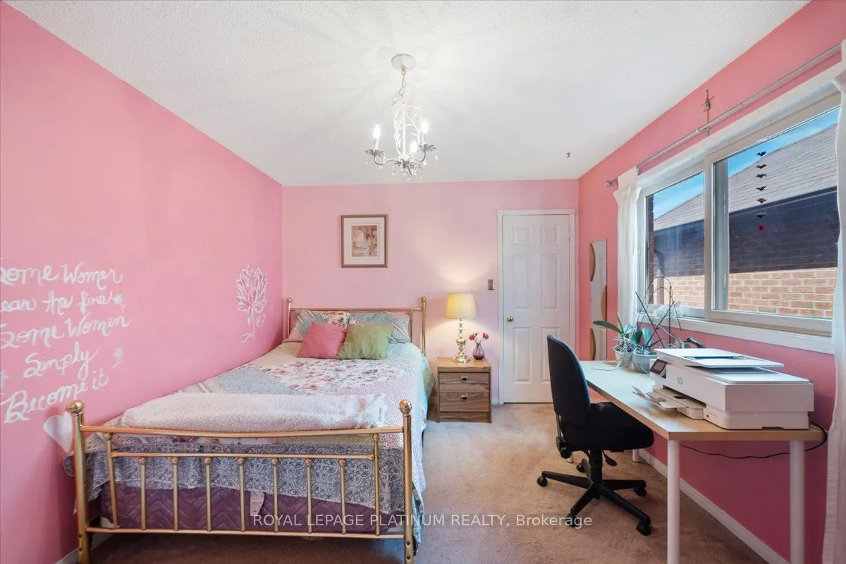 77 Lord Simcoe Drive