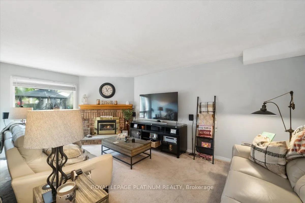 77 Lord Simcoe Drive