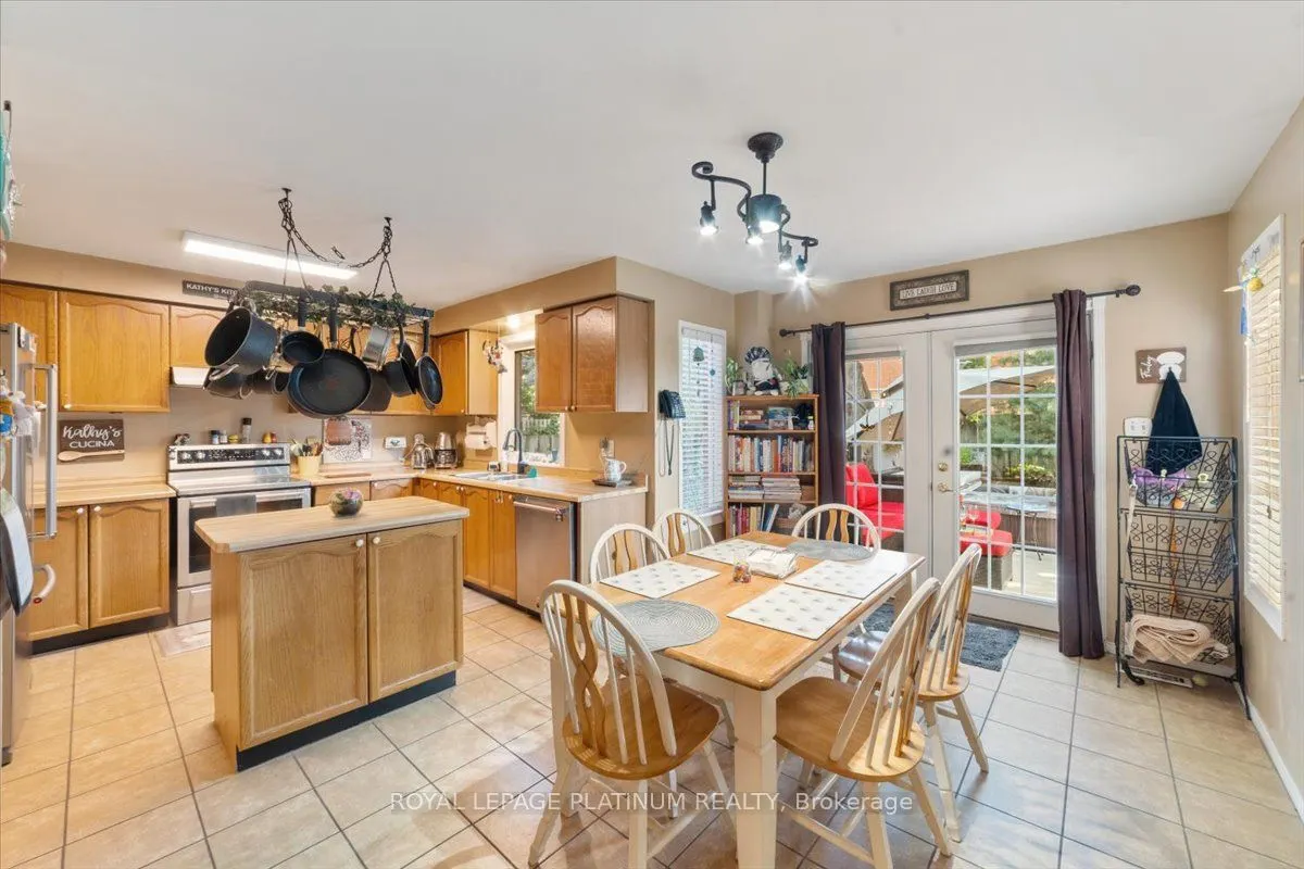 77 Lord Simcoe Drive