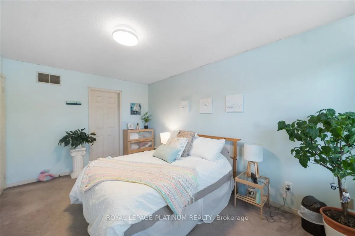 77 Lord Simcoe Drive