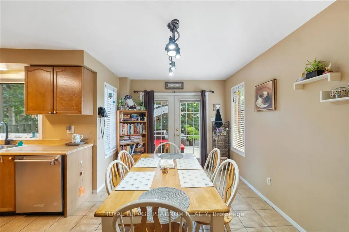 77 Lord Simcoe Drive