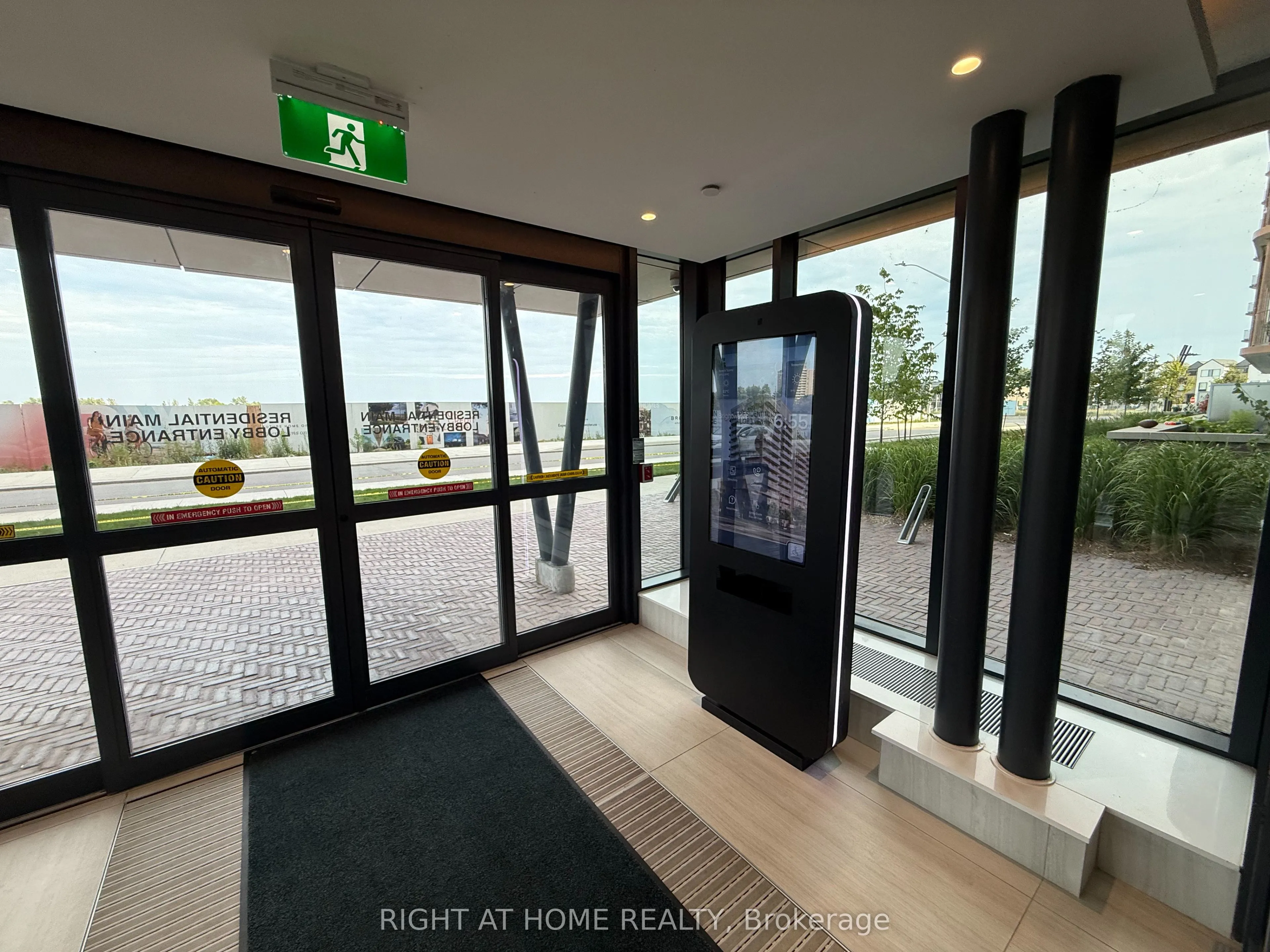 220 Missinnihe Way, #1408