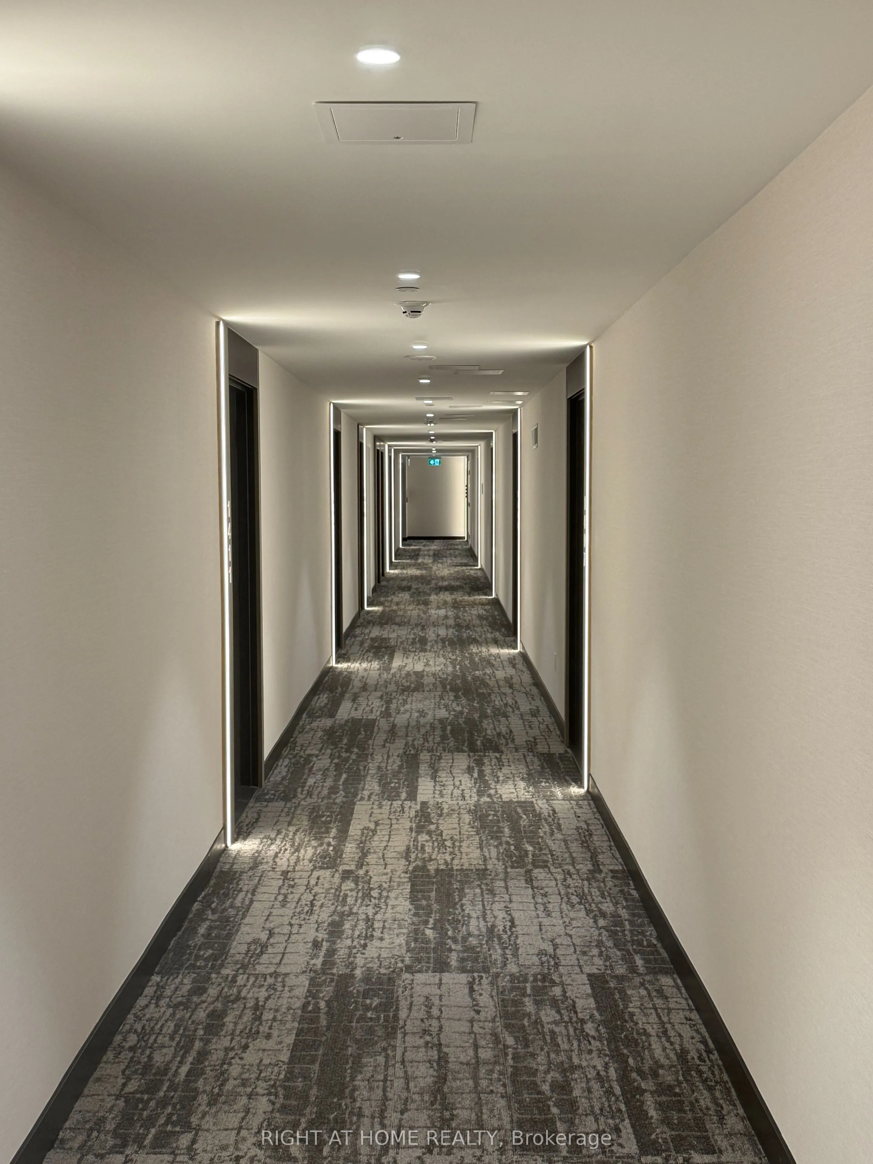 220 Missinnihe Way, #1408