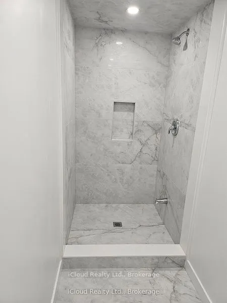1 Marconi Court, #2B