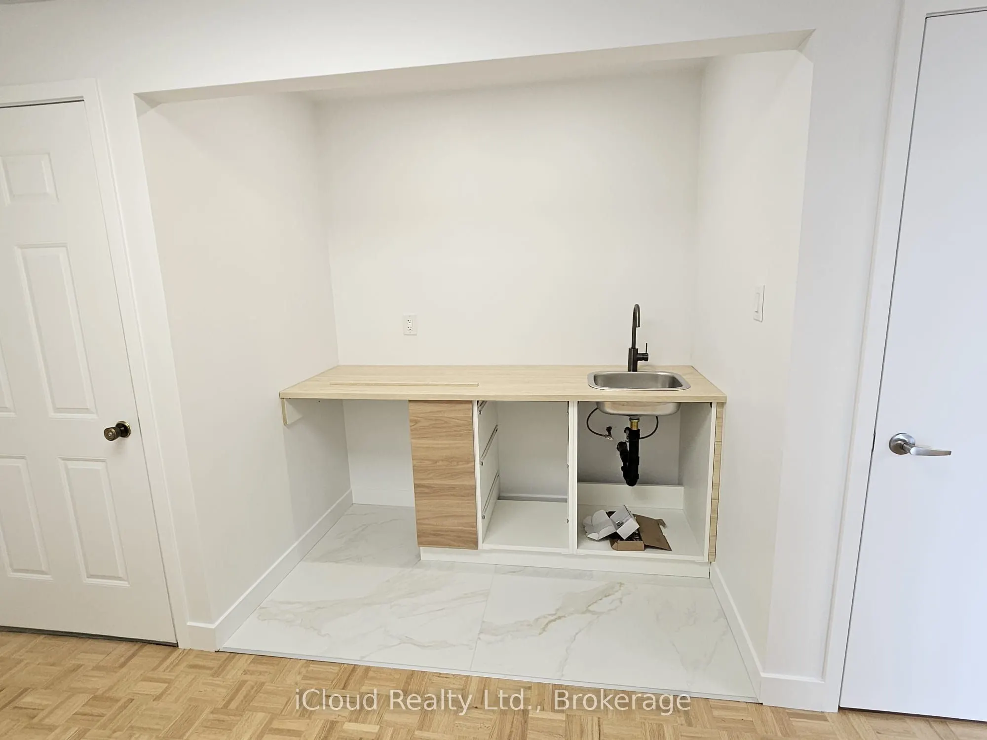 1 Marconi Court, #2B