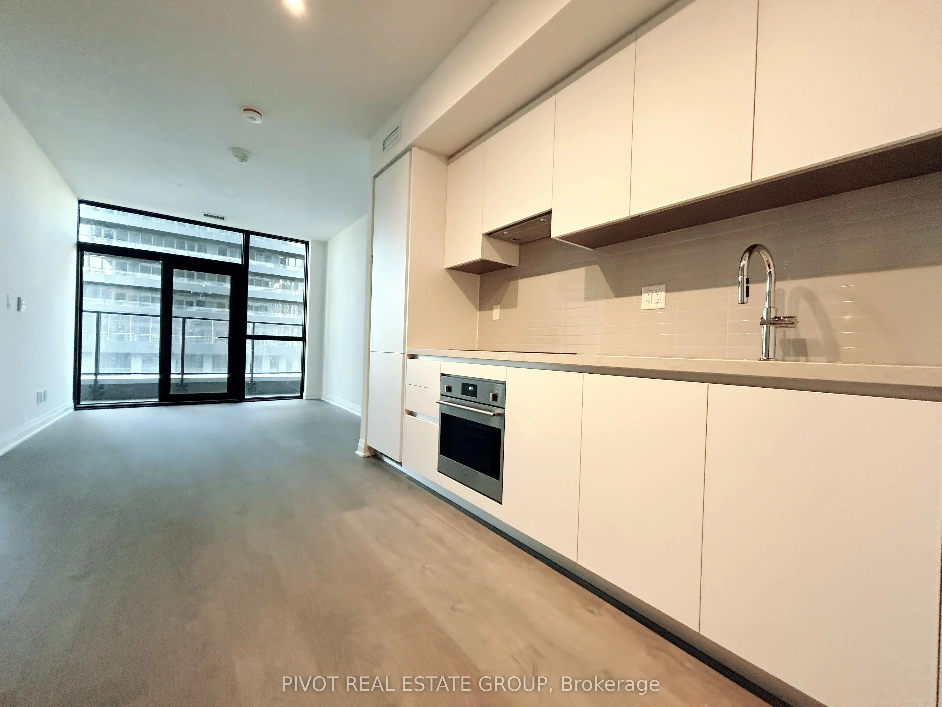 4015 The Exchange, #711