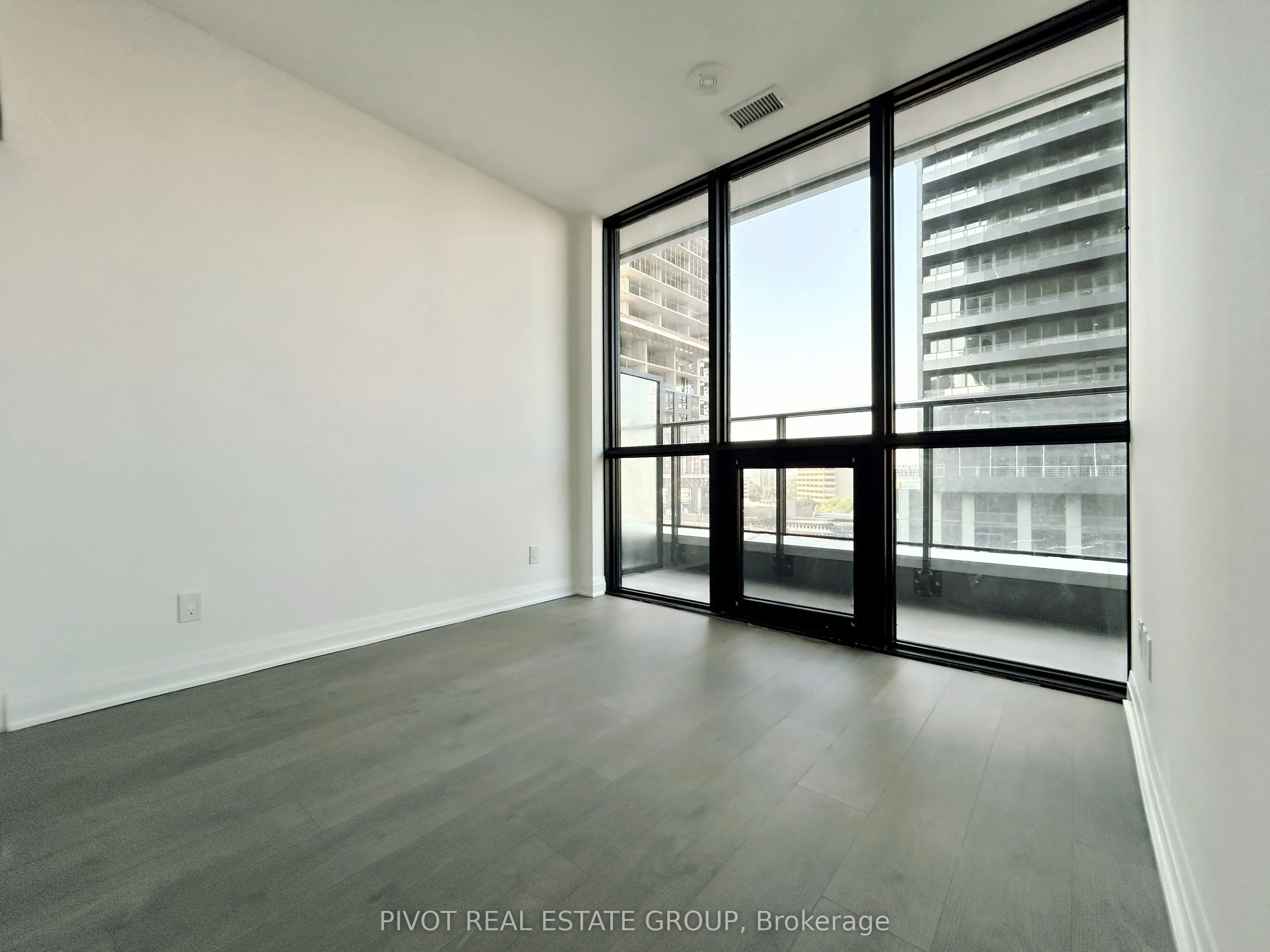 4015 The Exchange, #711
