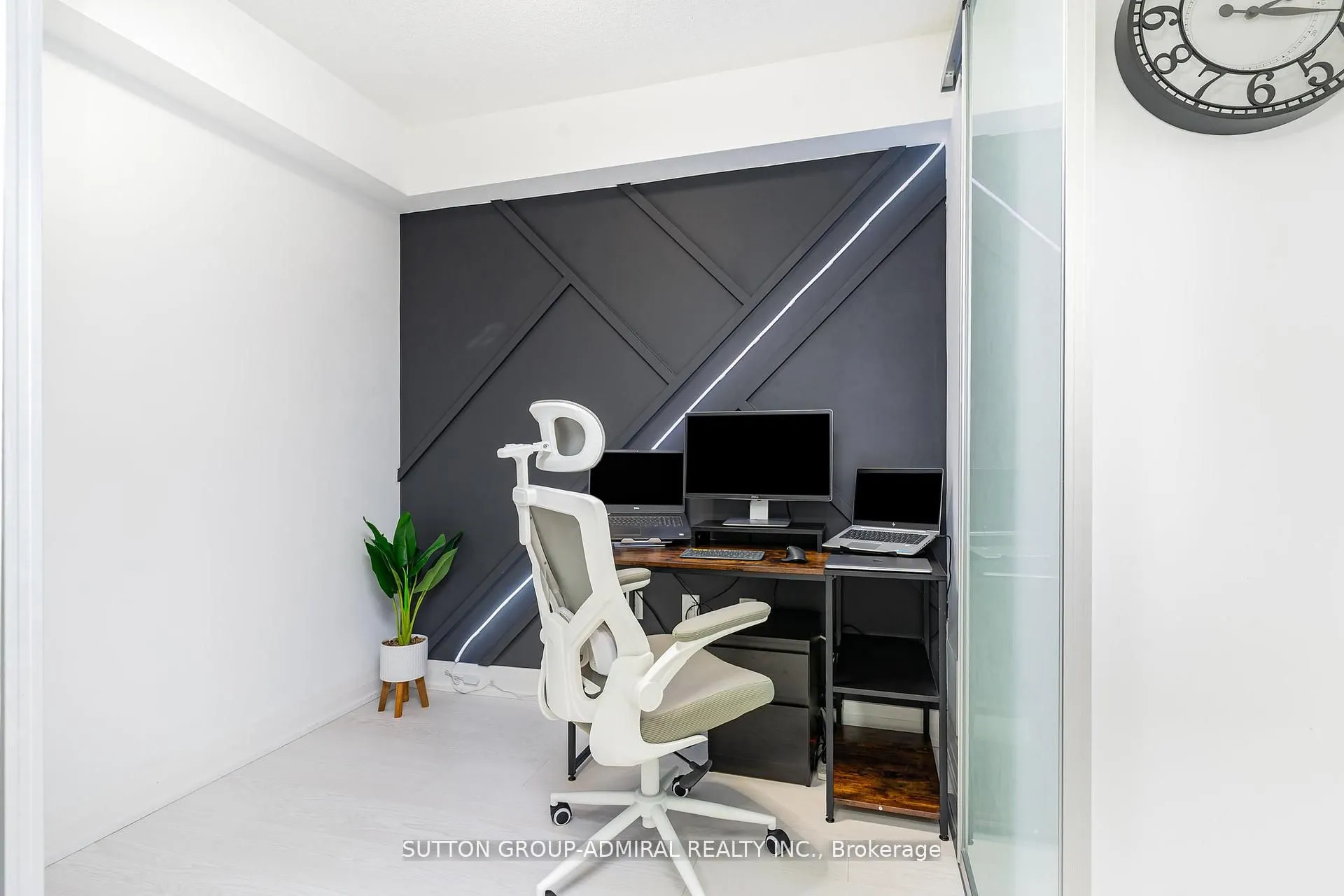 30 Gibbs Road, #2701