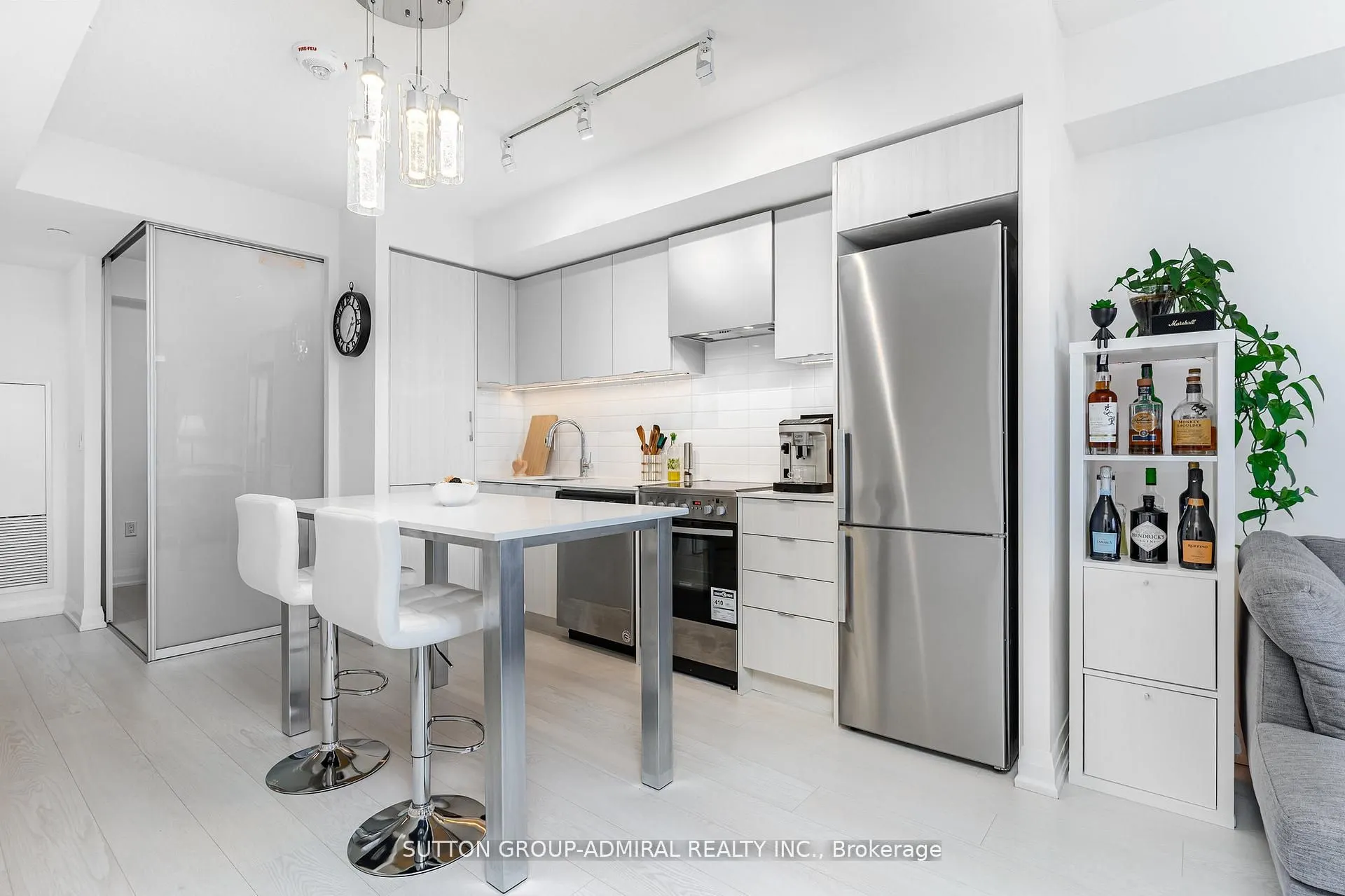 30 Gibbs Road, #2701