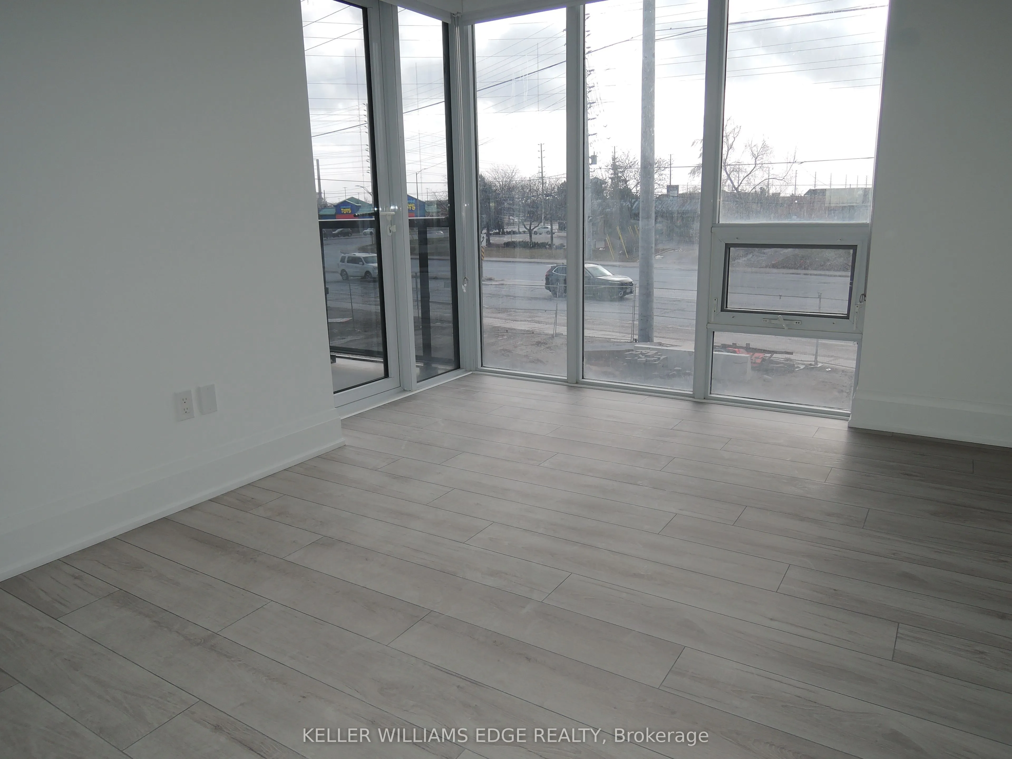 1035 Southdown Road, #208