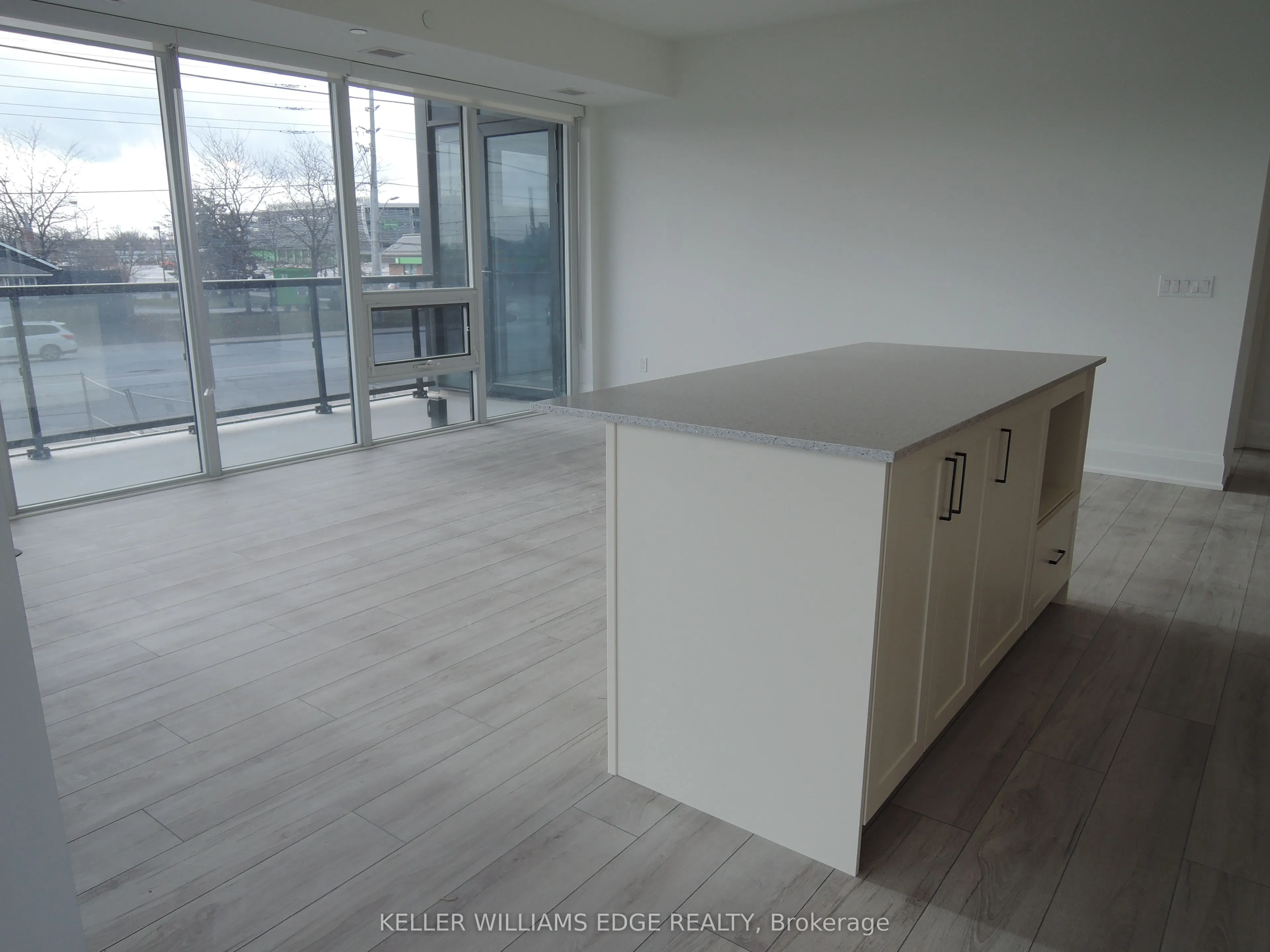 1035 Southdown Road, #208