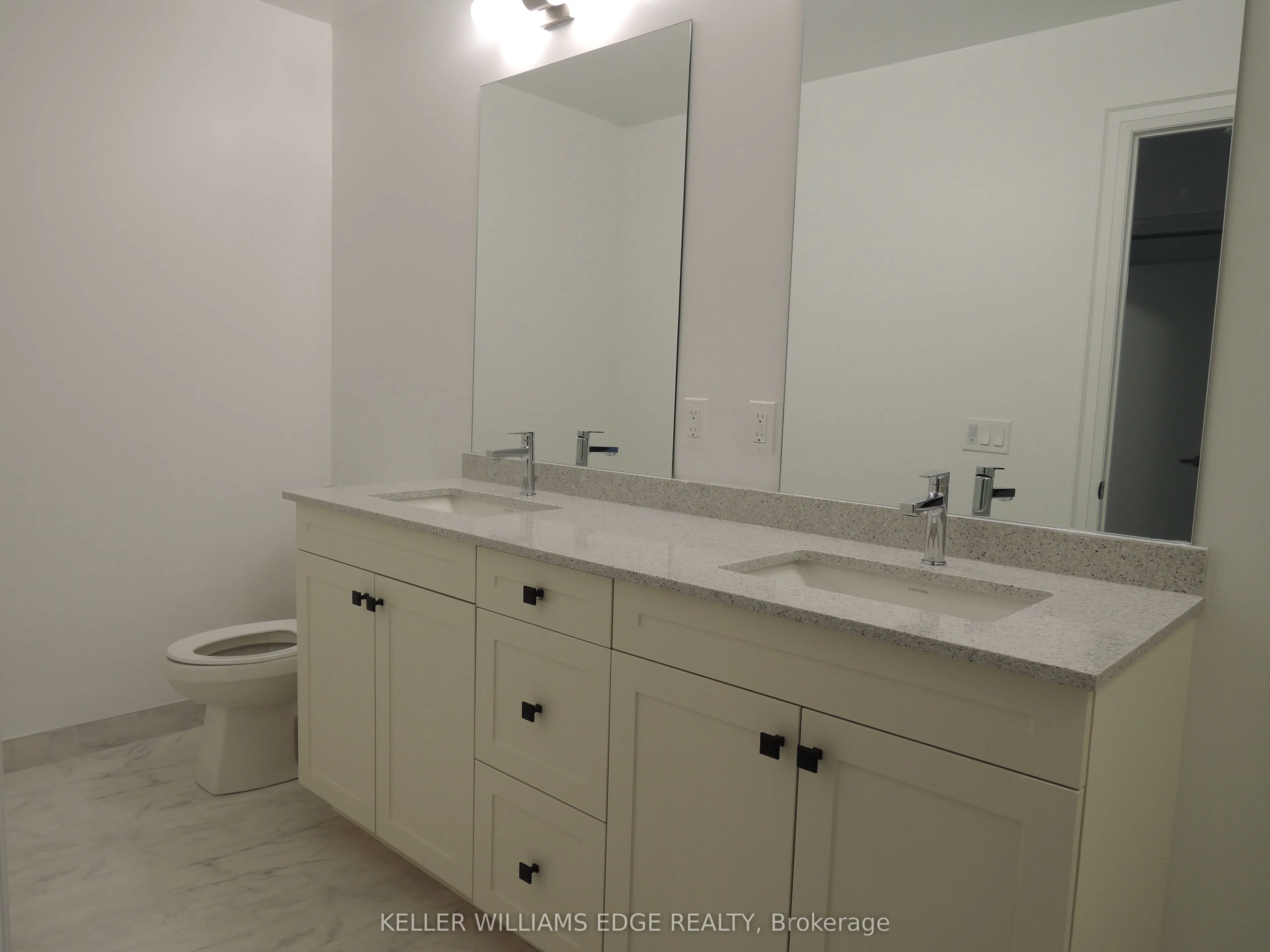 1035 Southdown Road, #208