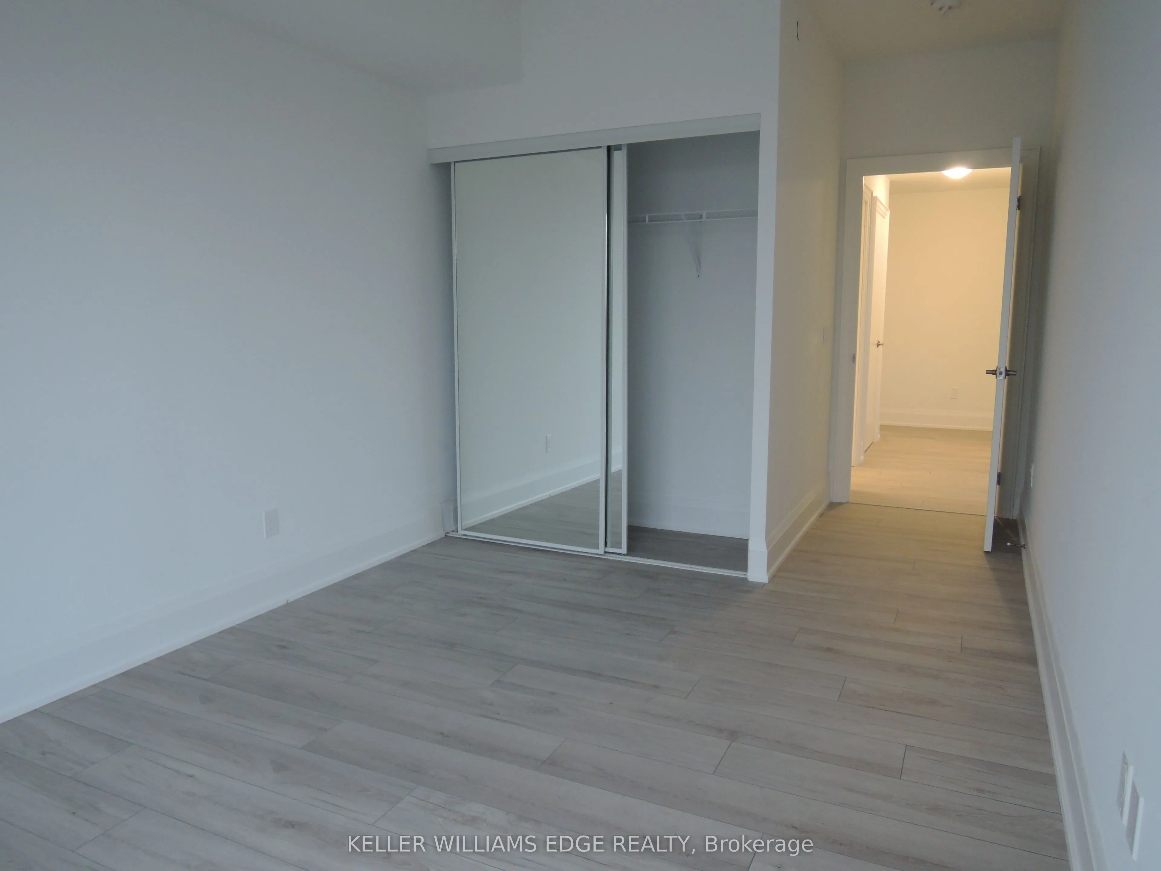 1035 Southdown Road, #208