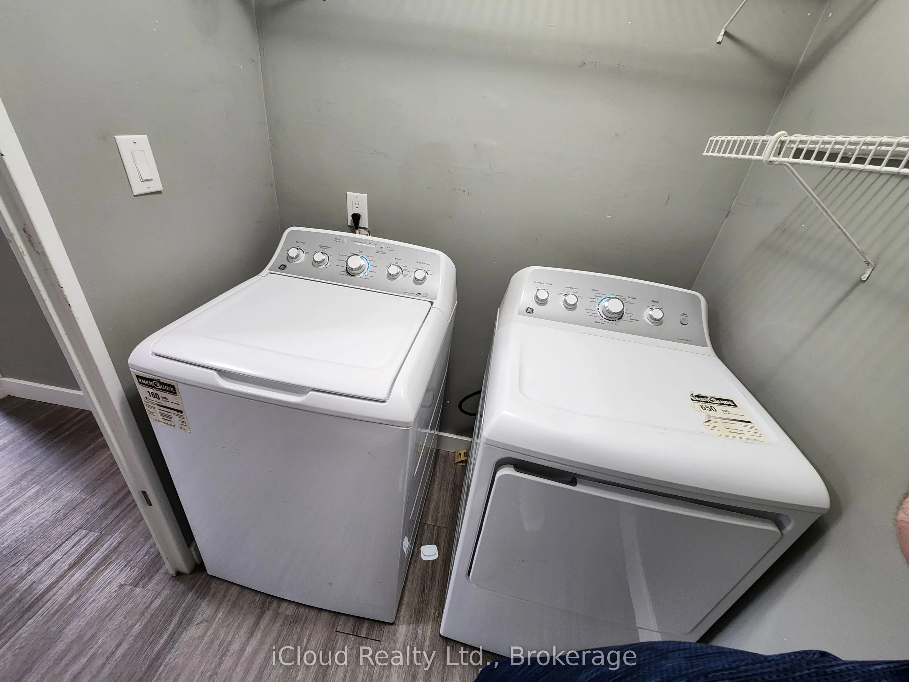25 Four Winds Drive, #609