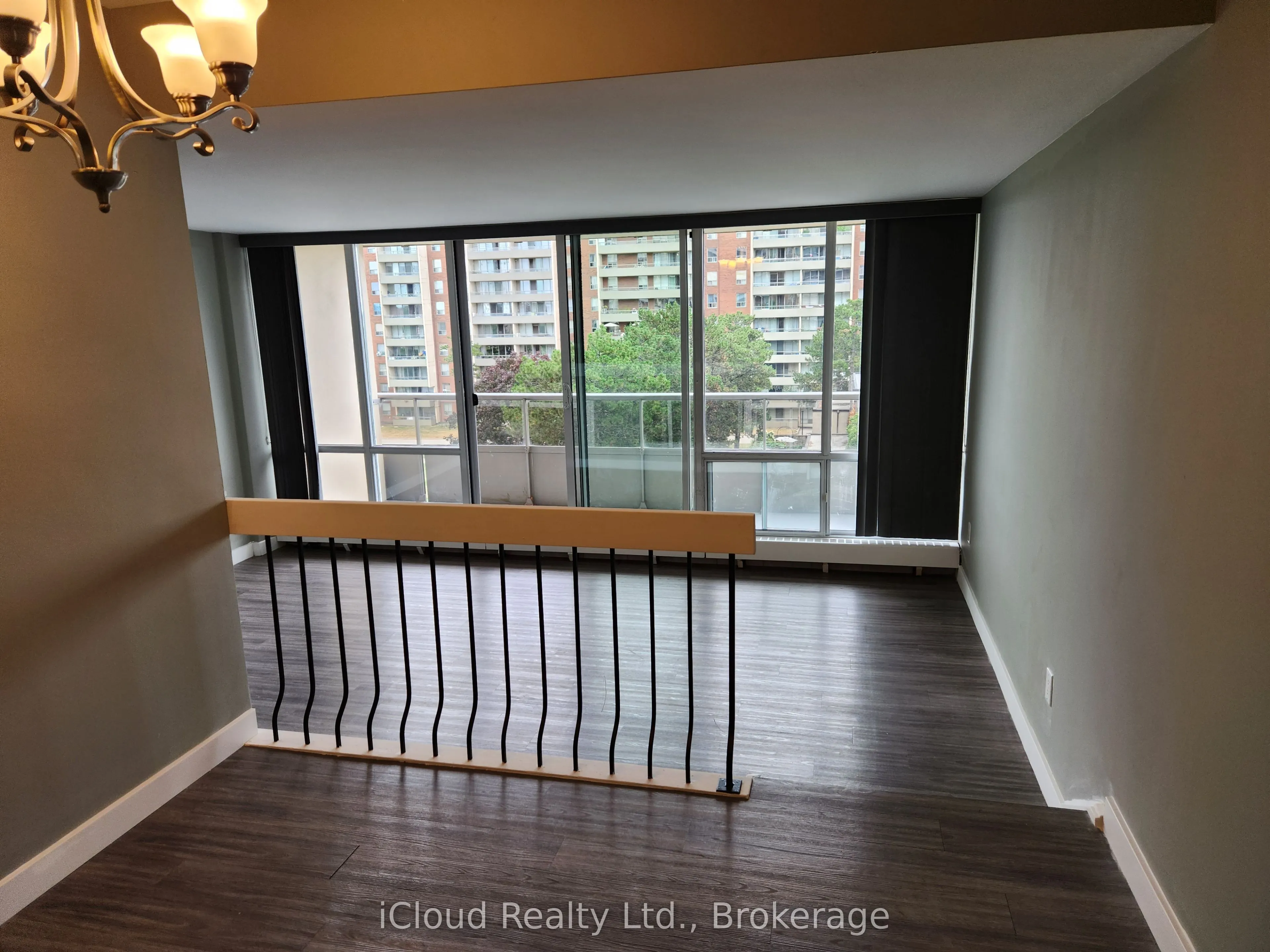25 Four Winds Drive, #609
