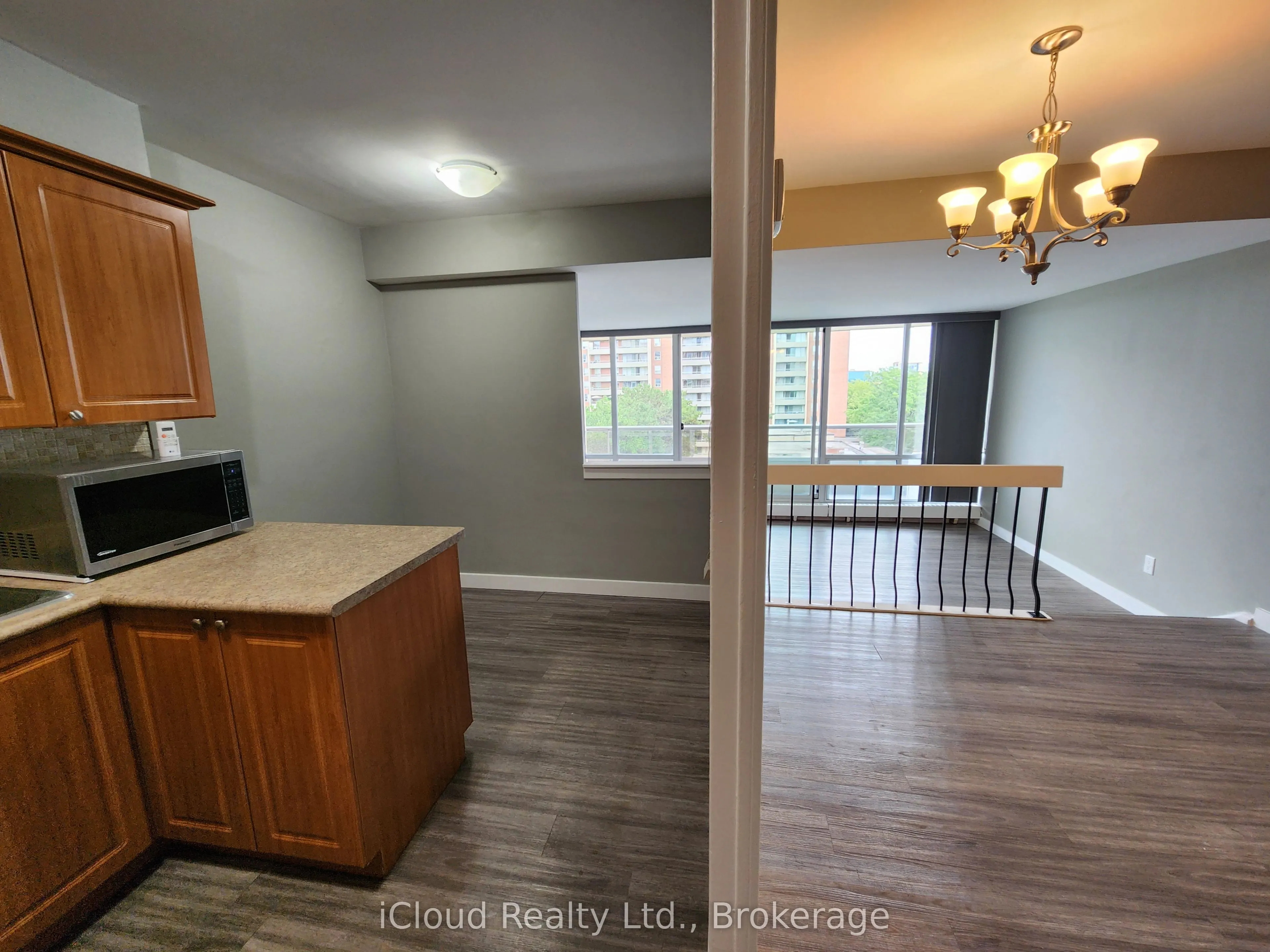 25 Four Winds Drive, #609