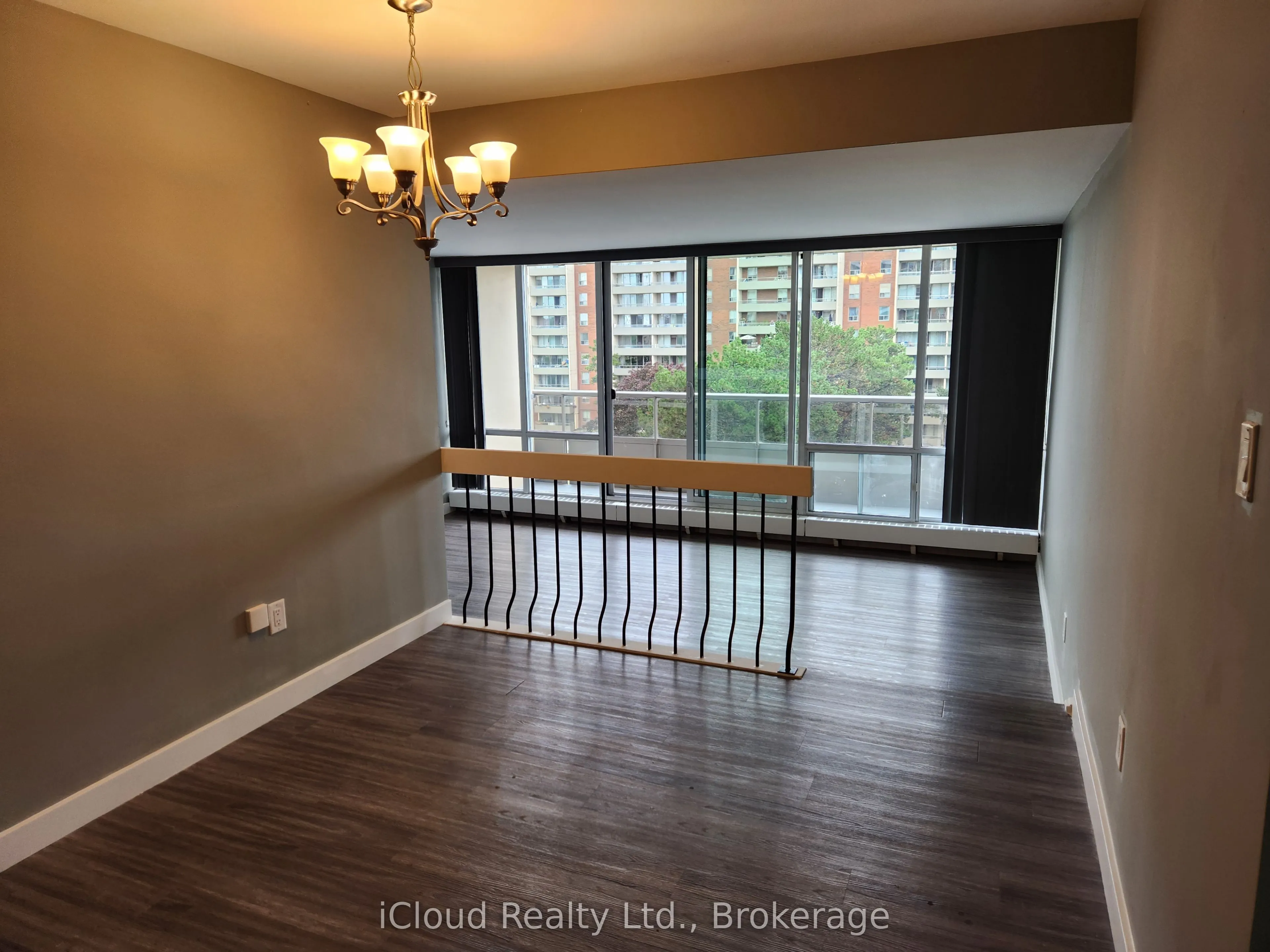 25 Four Winds Drive, #609