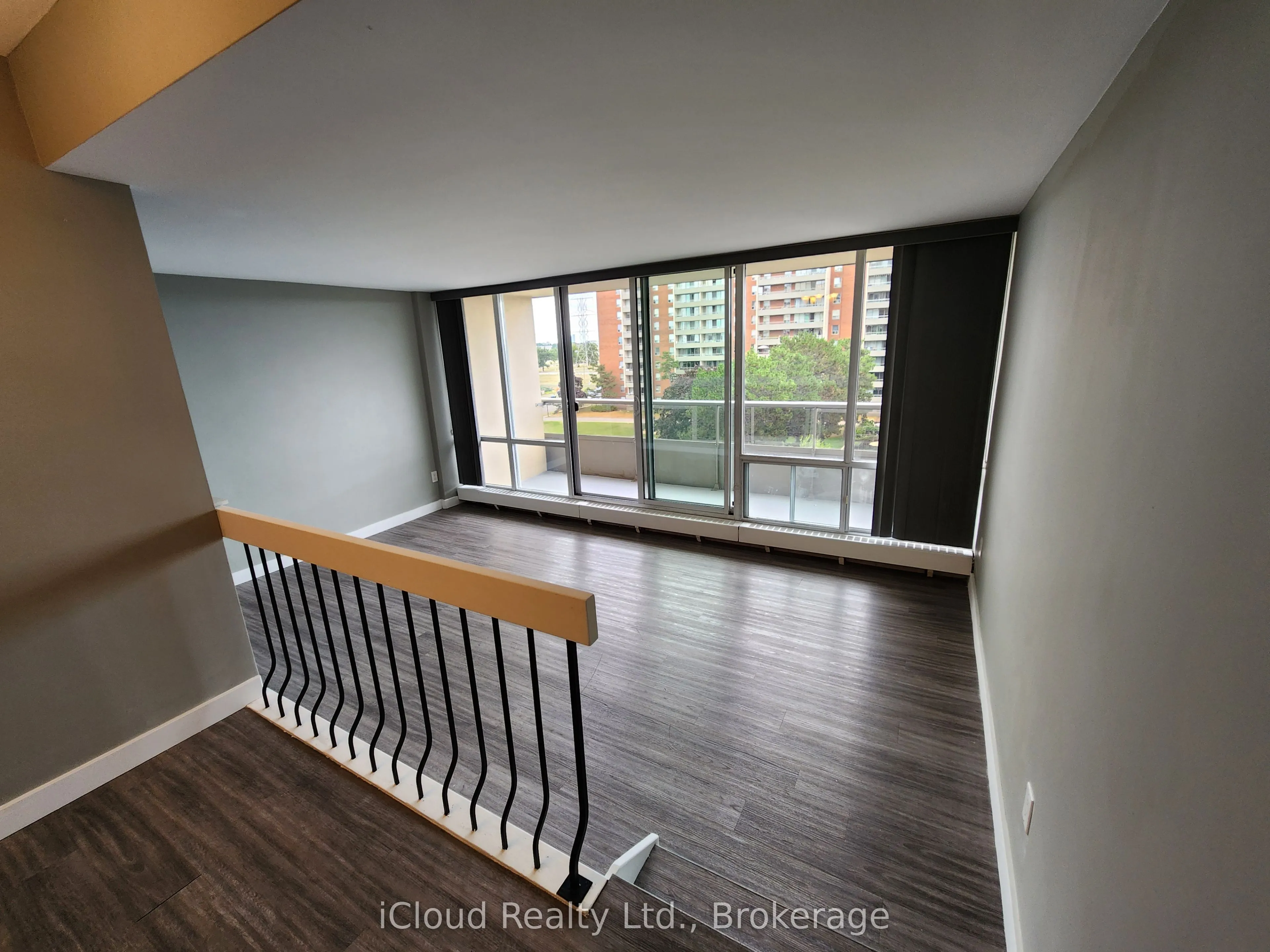 25 Four Winds Drive, #609