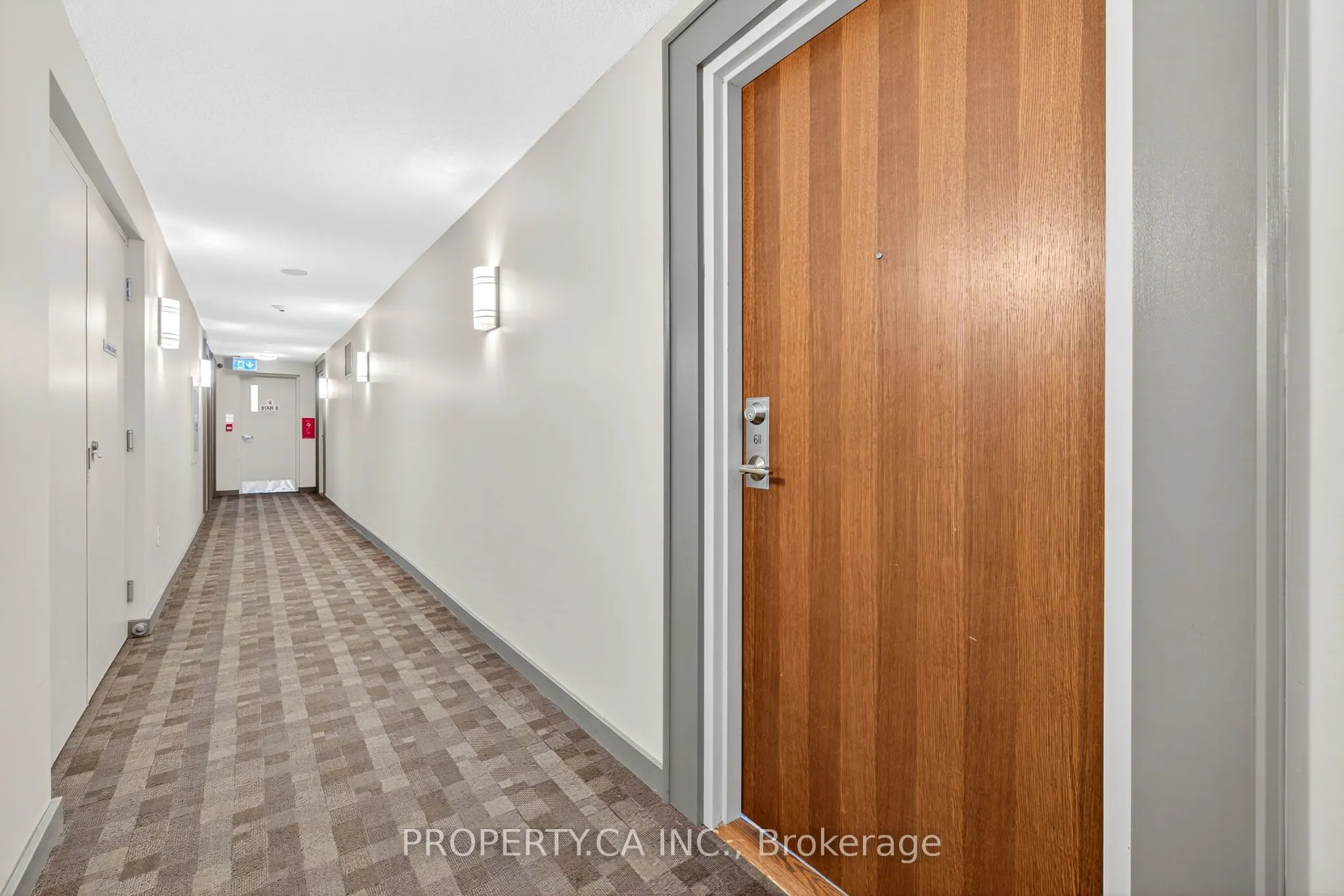215 Queen Street E, #611
