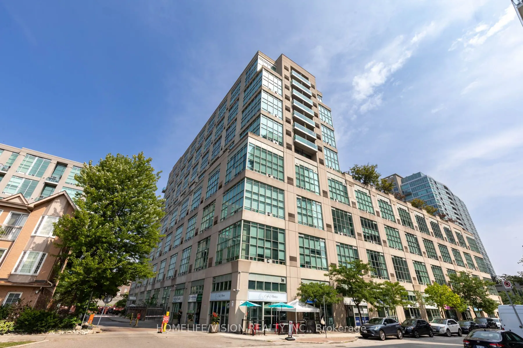 250 Manitoba Street, #704