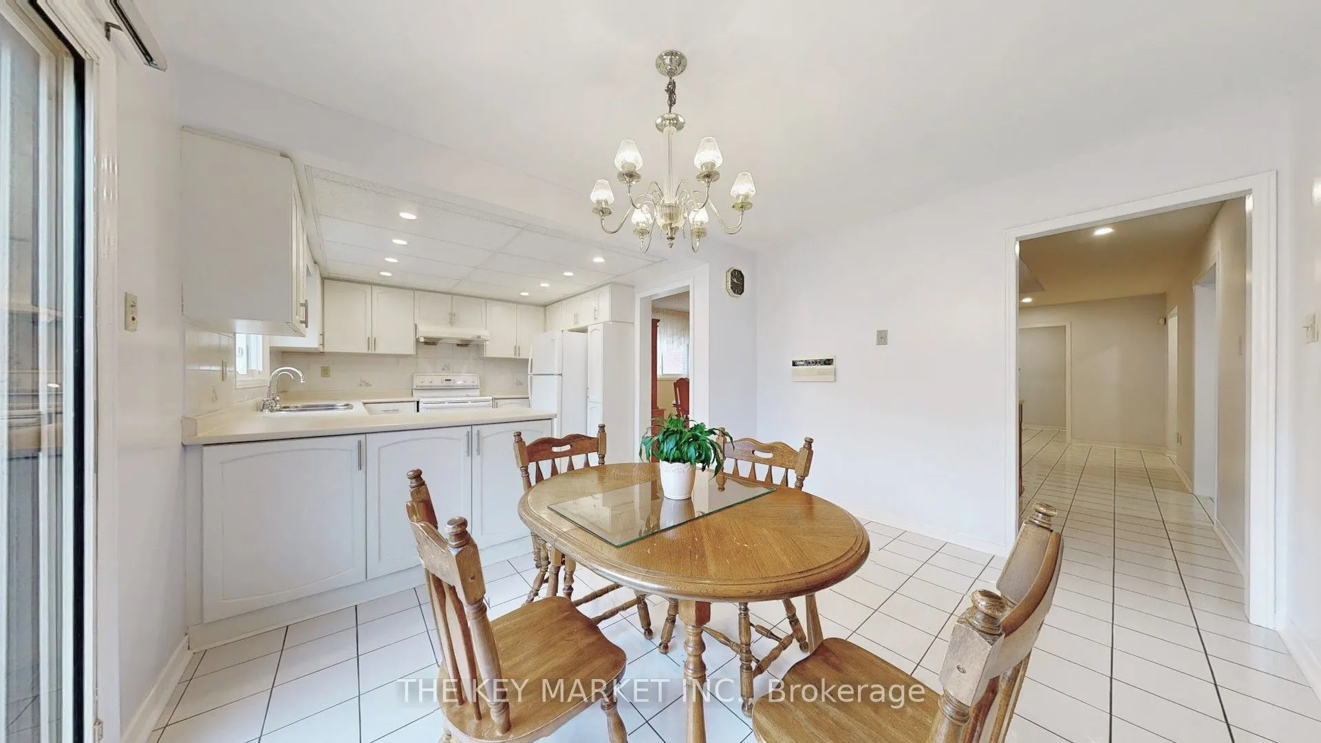 4561 Gladebrook Crescent