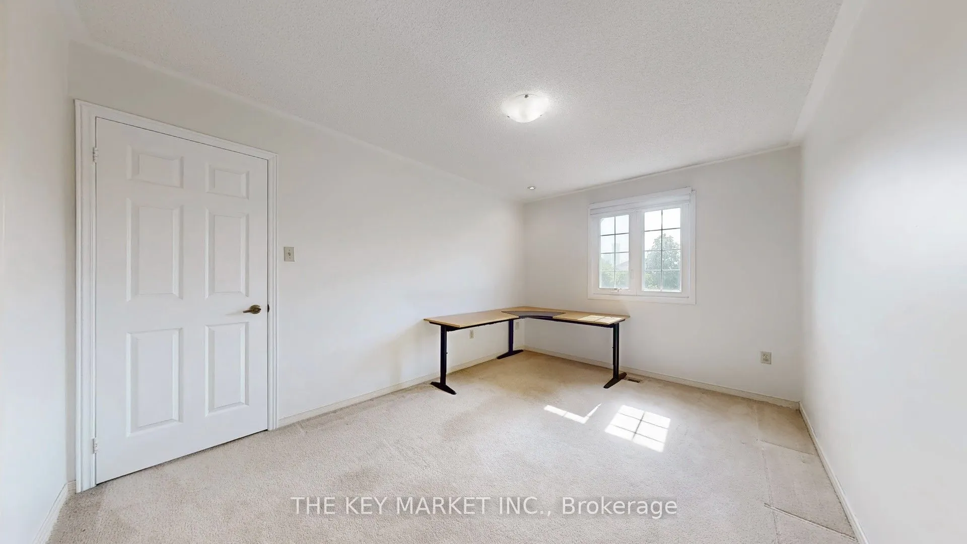 4561 Gladebrook Crescent