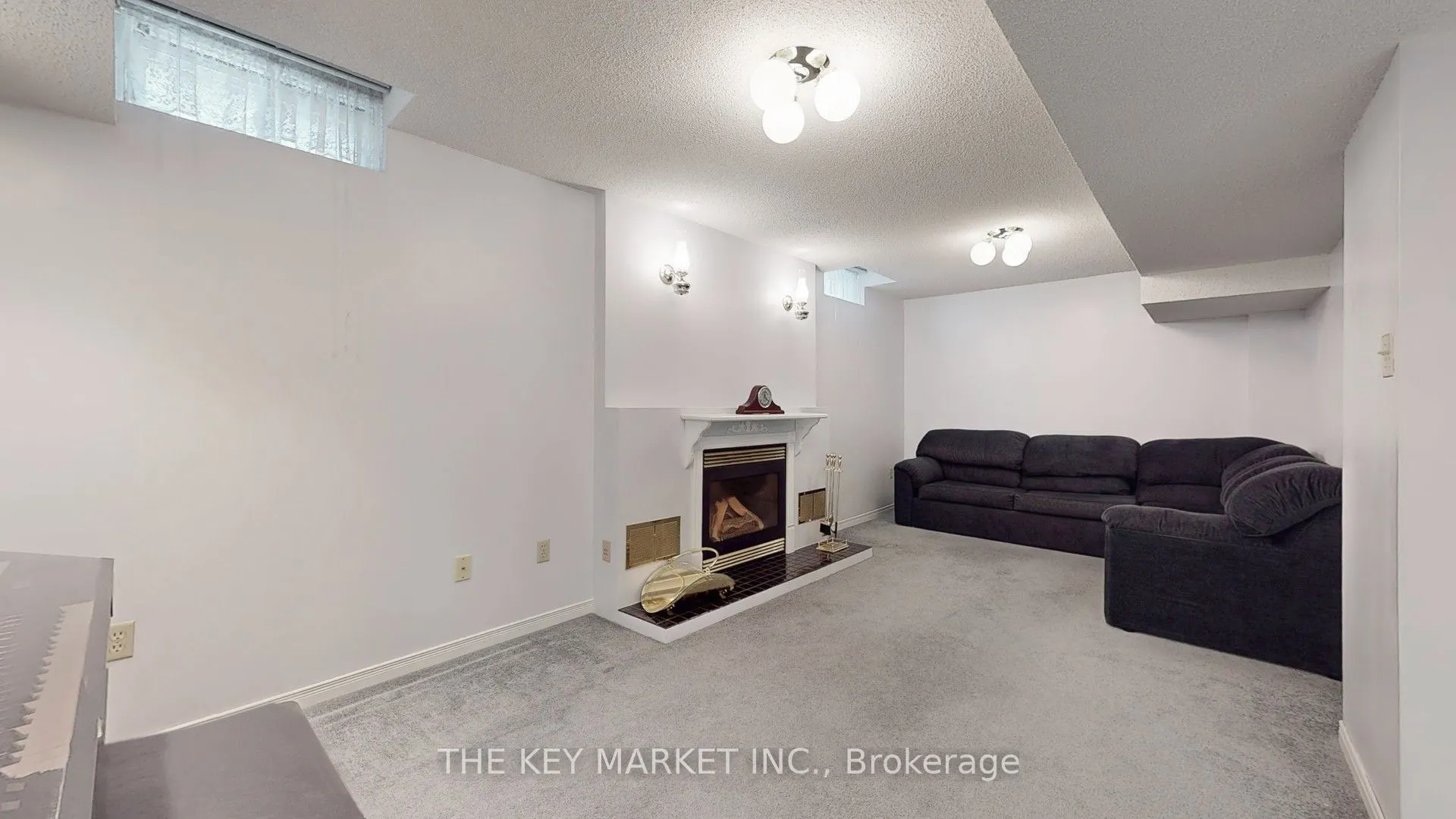 4561 Gladebrook Crescent