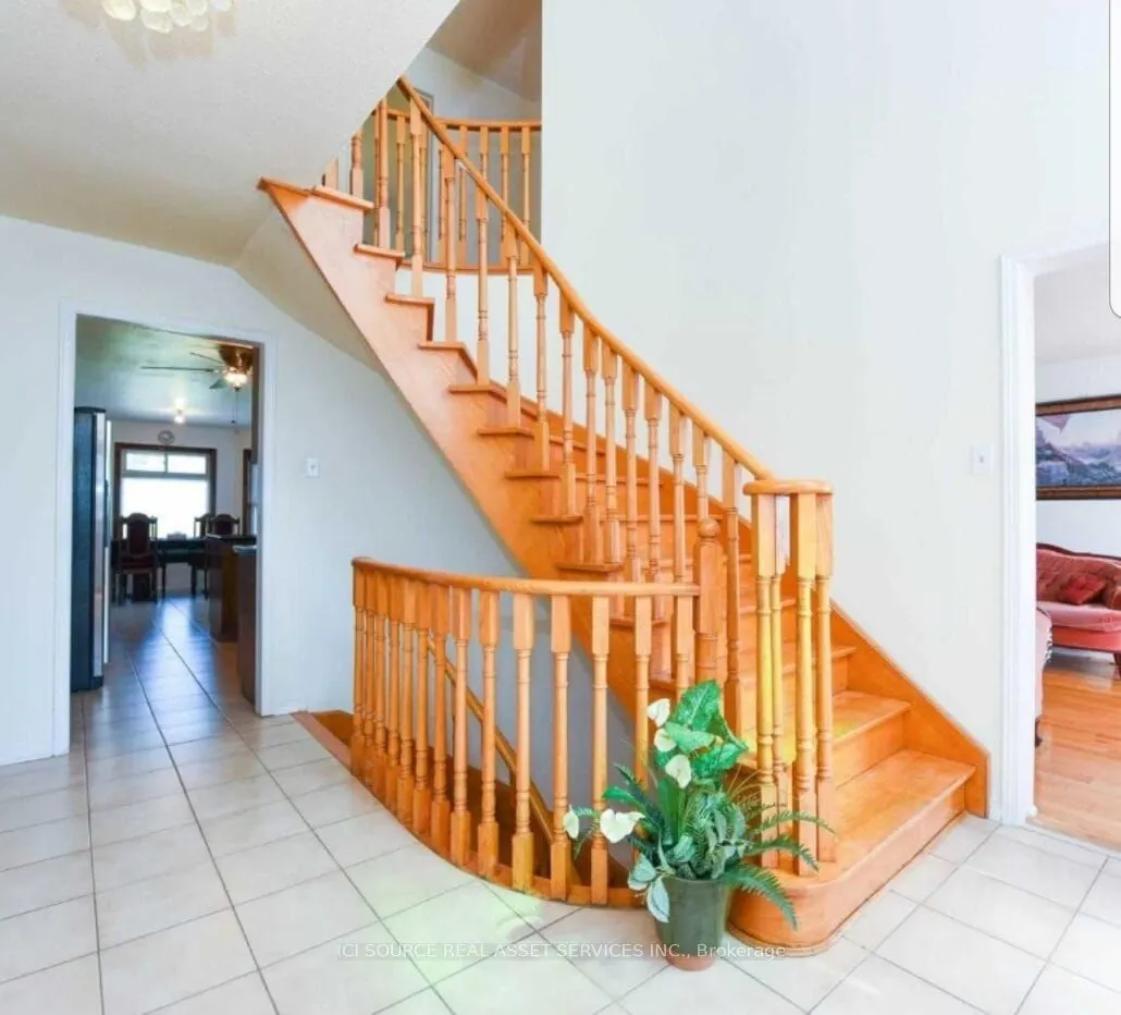 20 Plover Place