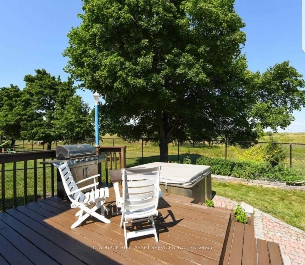 20 Plover Place