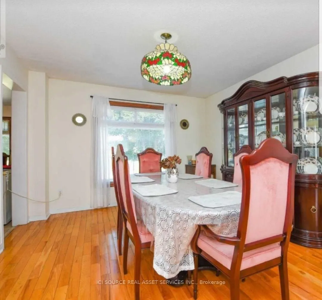 20 Plover Place