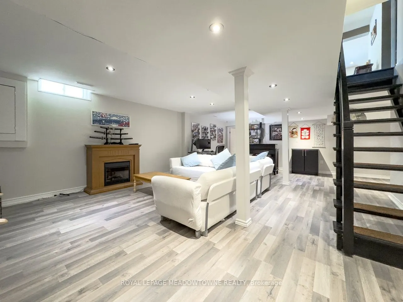 18 Cotswold Court