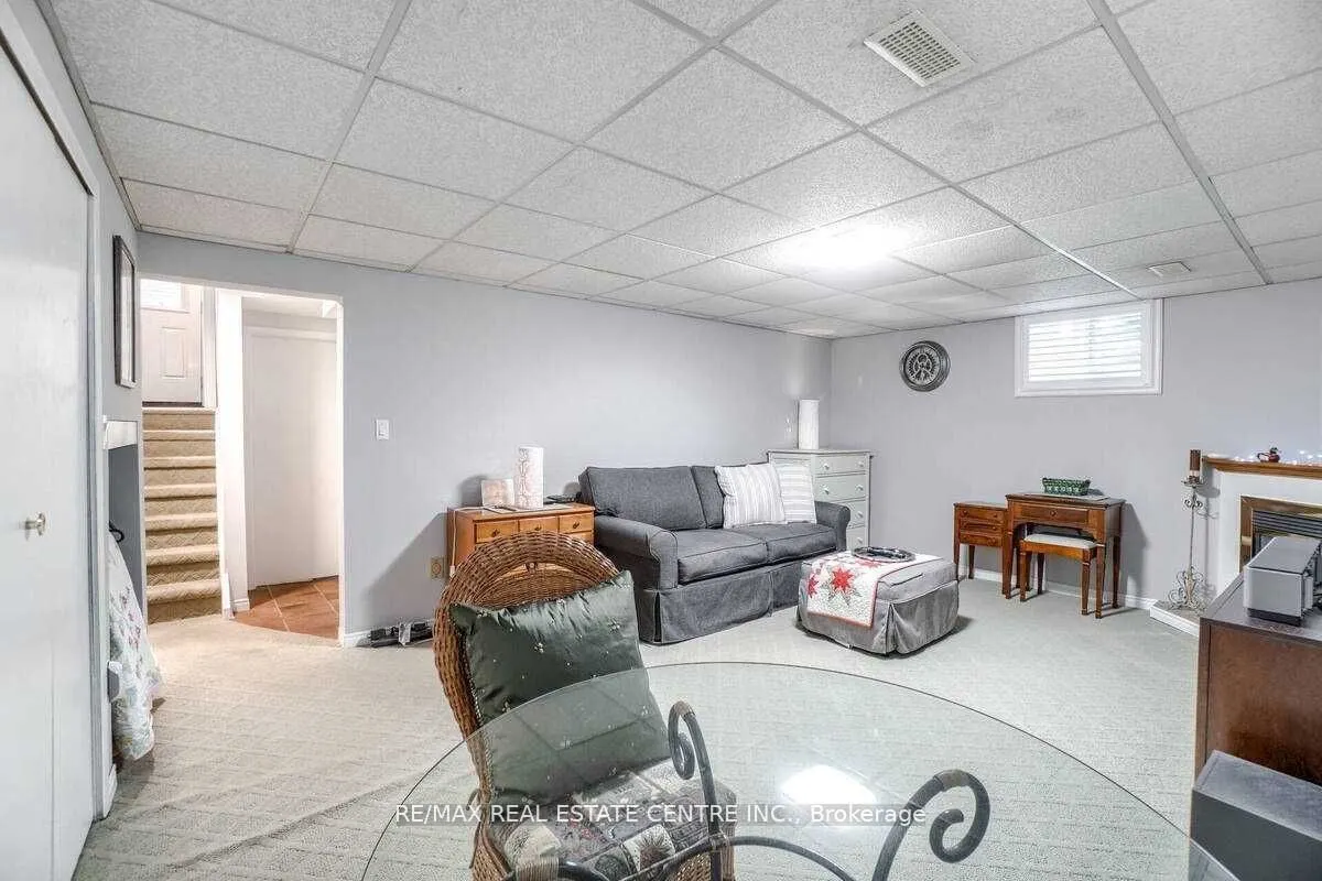 5386 Mericourt Road