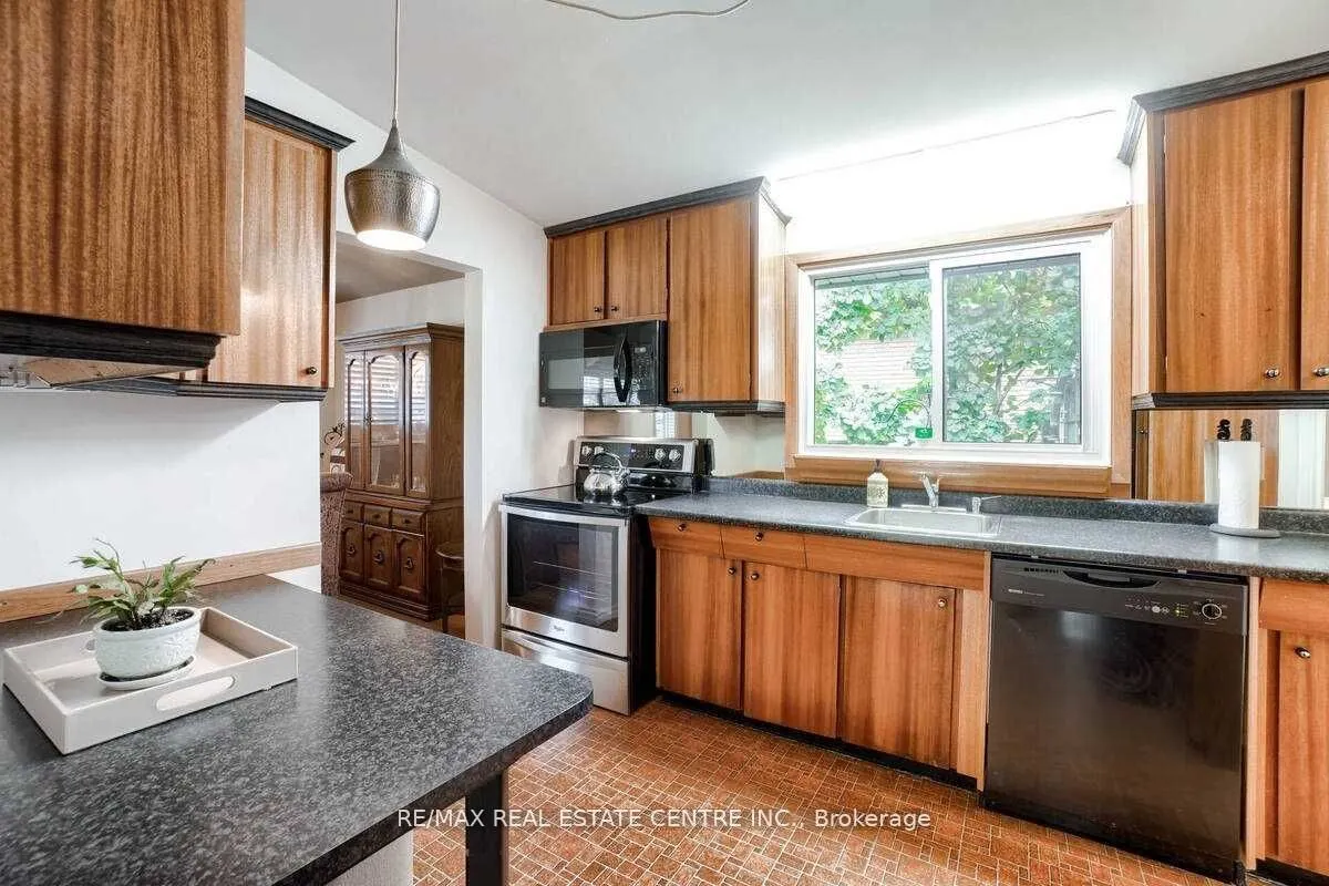 5386 Mericourt Road
