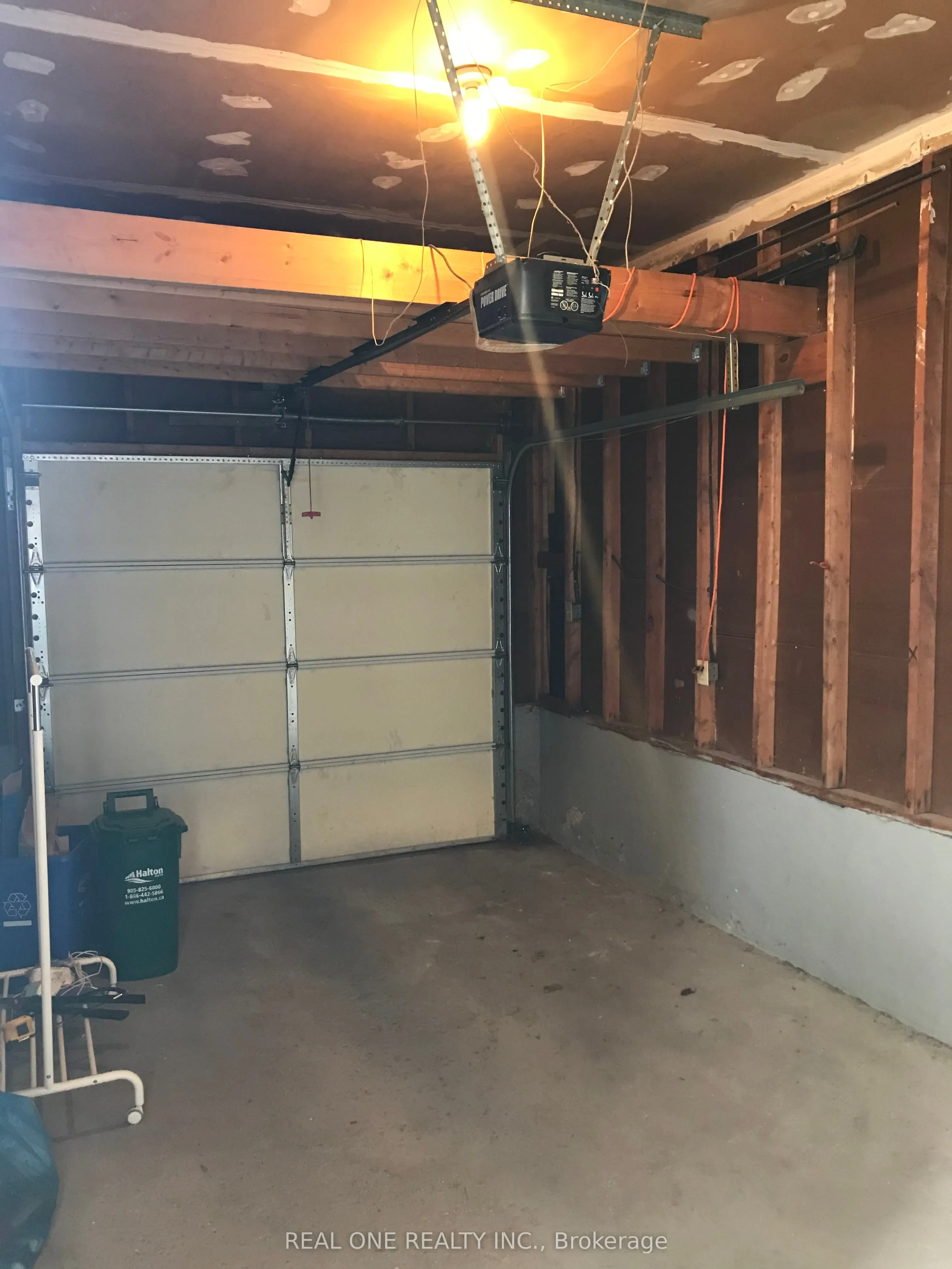 1580 Lancaster Drive, #28